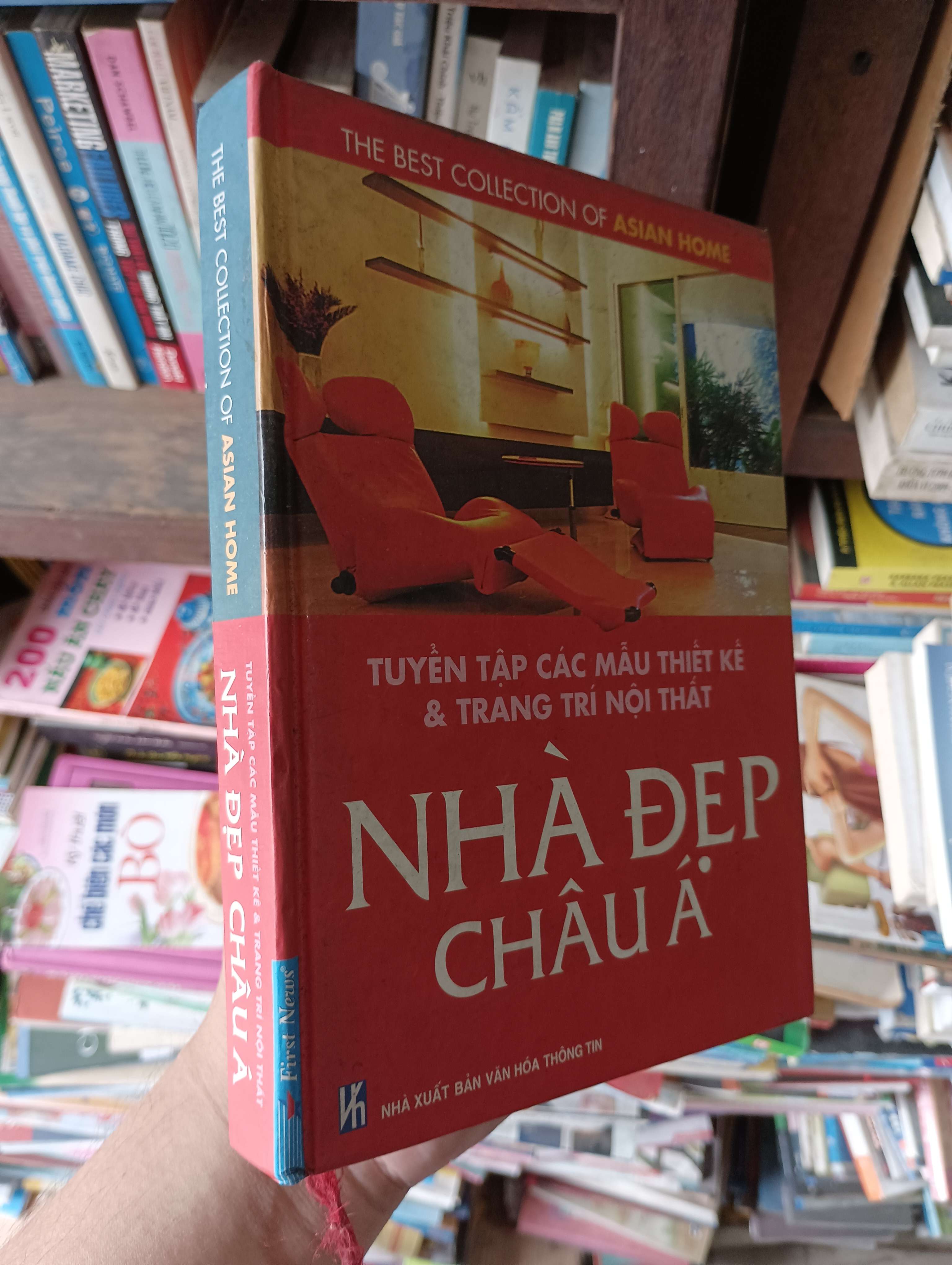 Nhà Đẹp Châu Á (Tuyển Tập Các Mẫu Thiết Kế & Trang Trí Nội Thất) - First News 2005 Mới 80% (Sách kiến thức tổng hợp) OKB-K1T4