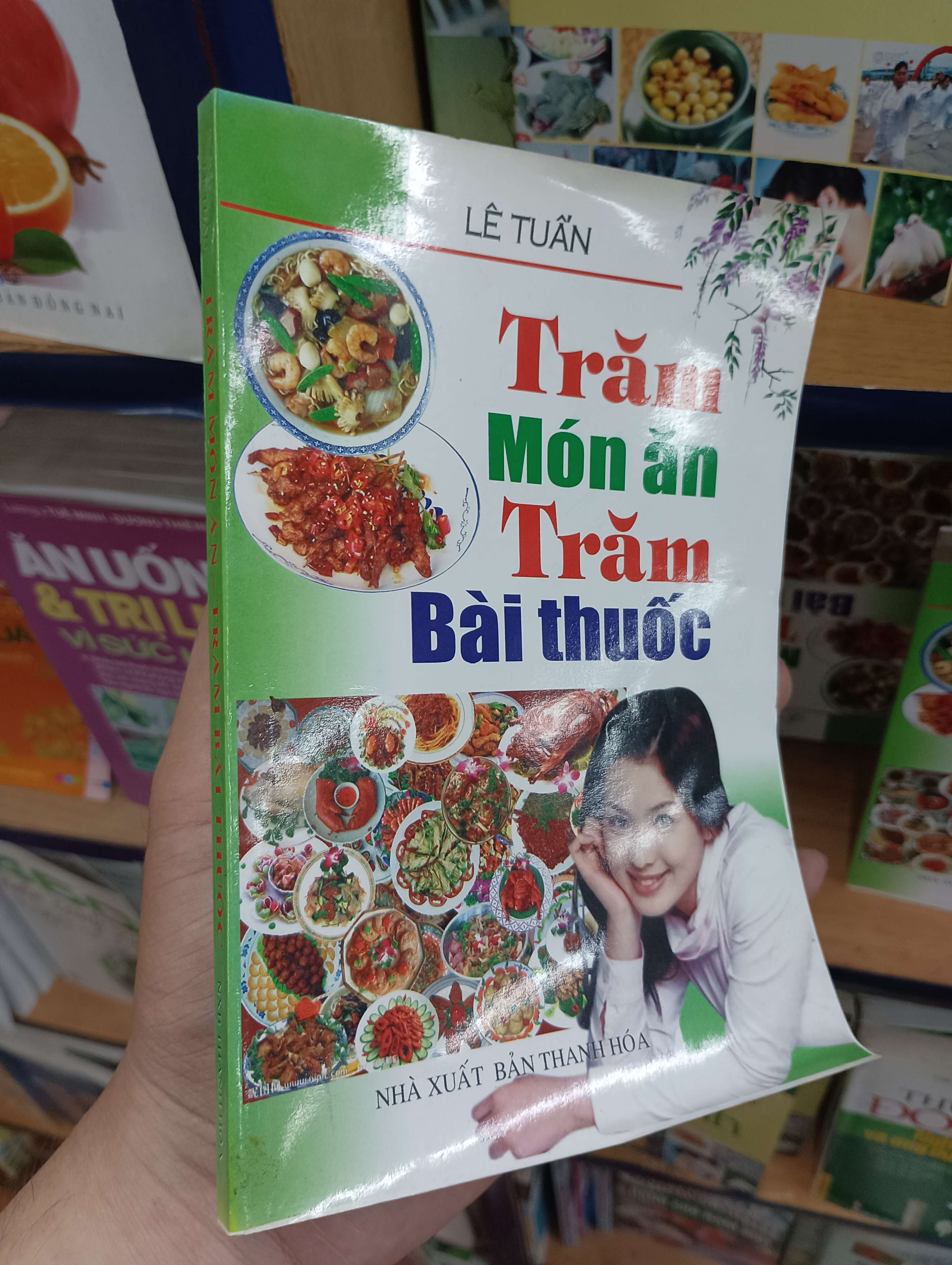 Trăm Món Ăn Trăm Bài Thuốc - Lê Tuấn 2010 (Sách kiến thức tổng hợp) VAVO