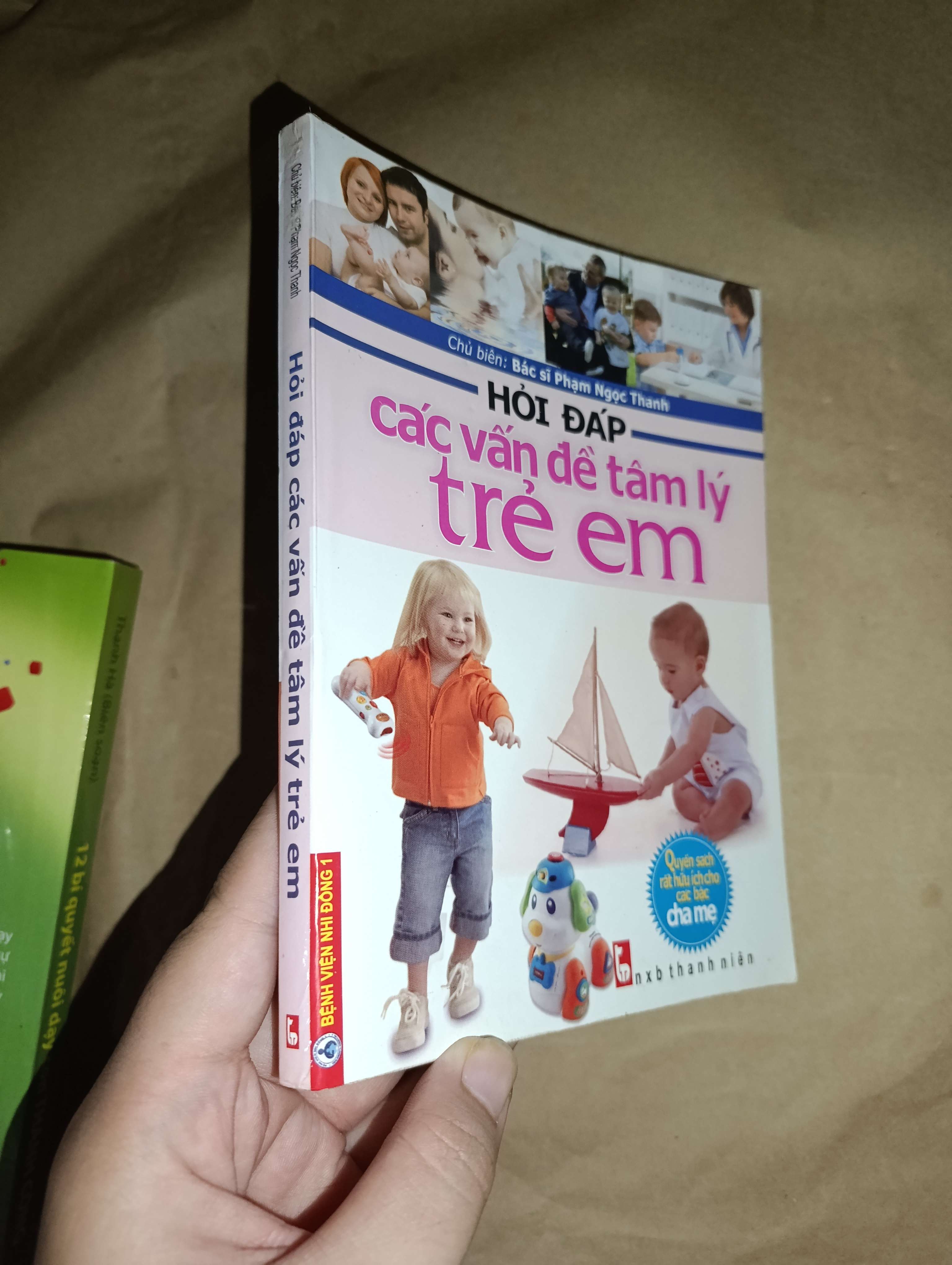 Hỏi đáp các vấn đề tâm lý trẻ em- chủ biên bác sĩ Phạm Ngọc Thanh 2010 Mới 80%. Ố vàng nhẹ (Sách tâm lý học - giới tính) GZB
