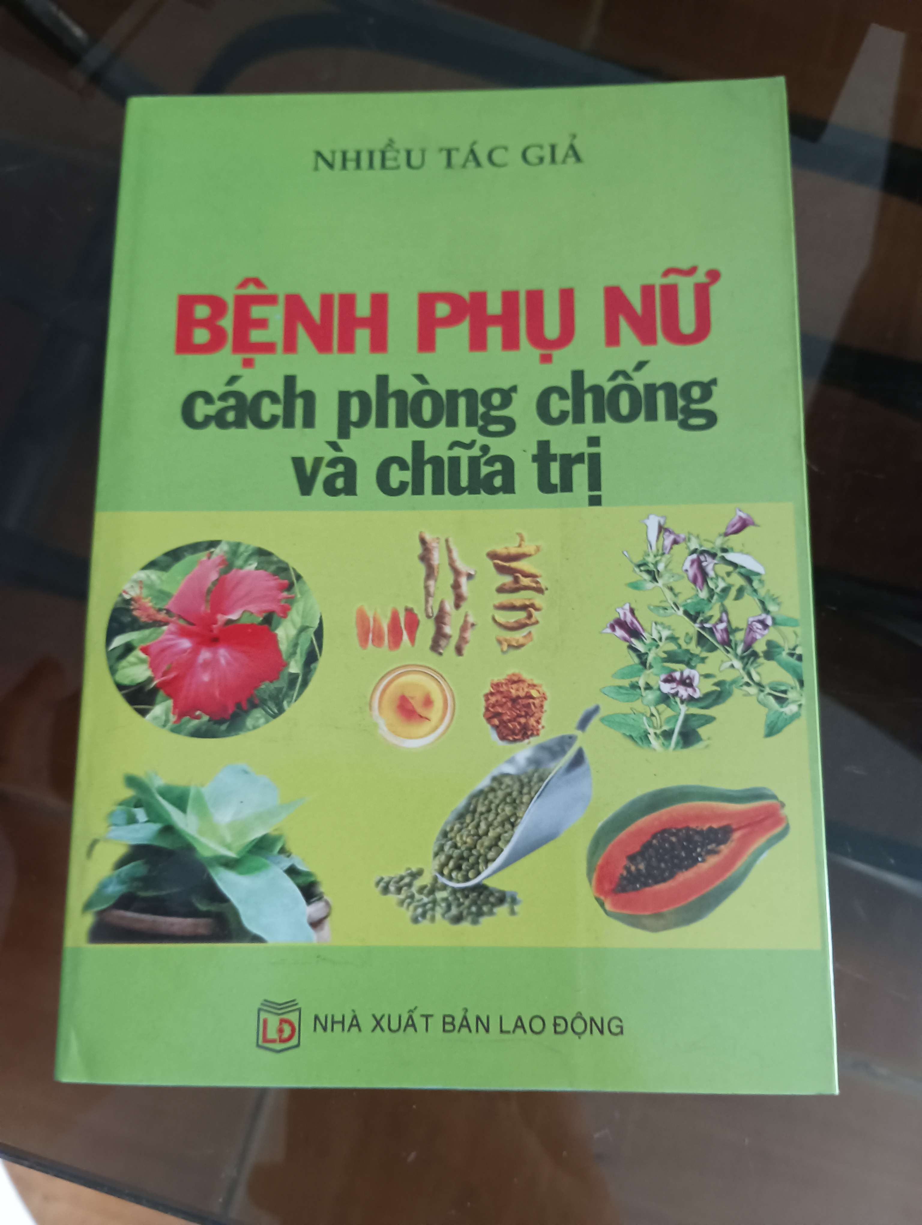 Bệnh phụ nữ cách phòng chống và chữa trị 2009 (Sách Y học - Sức khỏe - Thể thao) VAVO