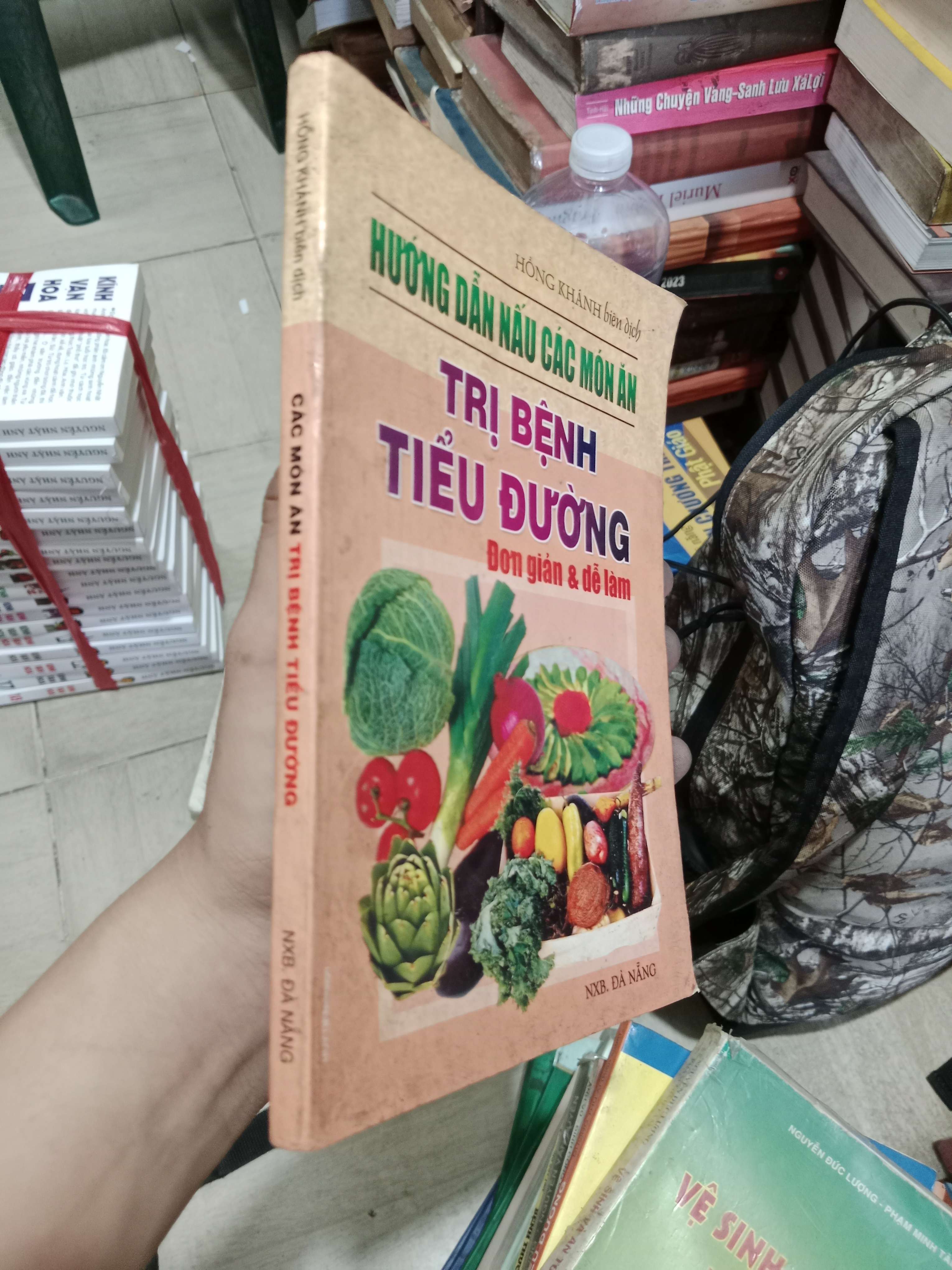Hướng dẫn nấu các món ăn trị bệnh tiểu đường đơn giản & dễ làm - Hồng Khánh 2001 Mới 80% (Sách kiến thức tổng hợp) OKB-K4T3