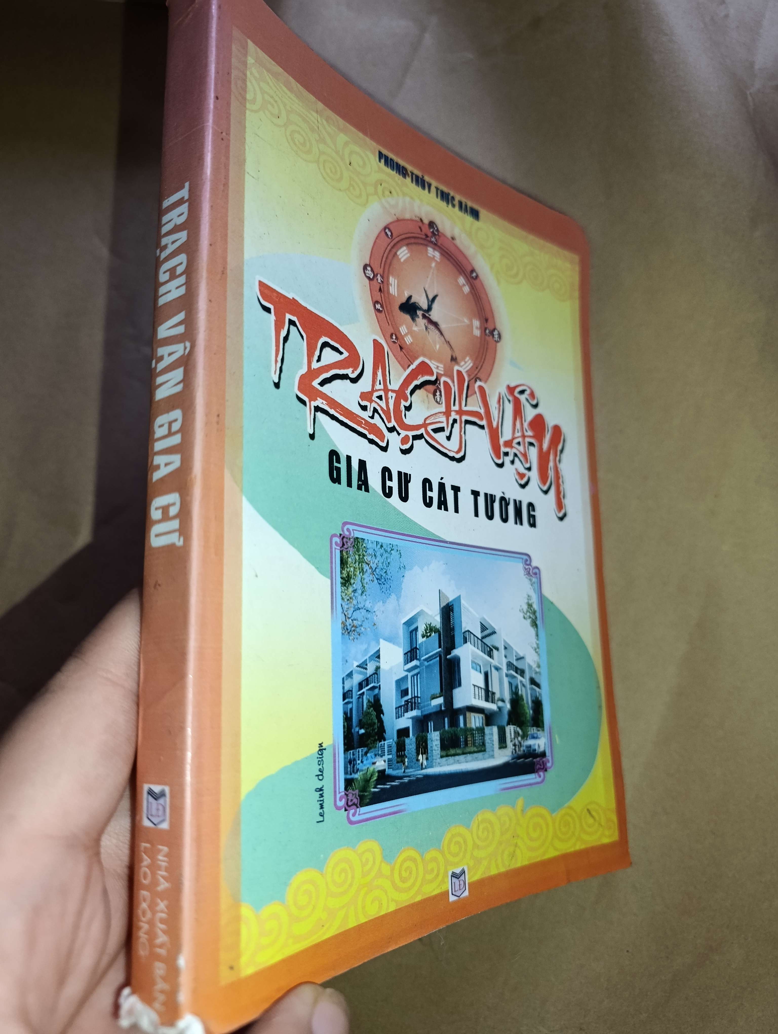Trạch vận gia cư-Bích Thảo & D&C 2012 Mới 80% (Sách tôn giáo - tâm linh) GZB