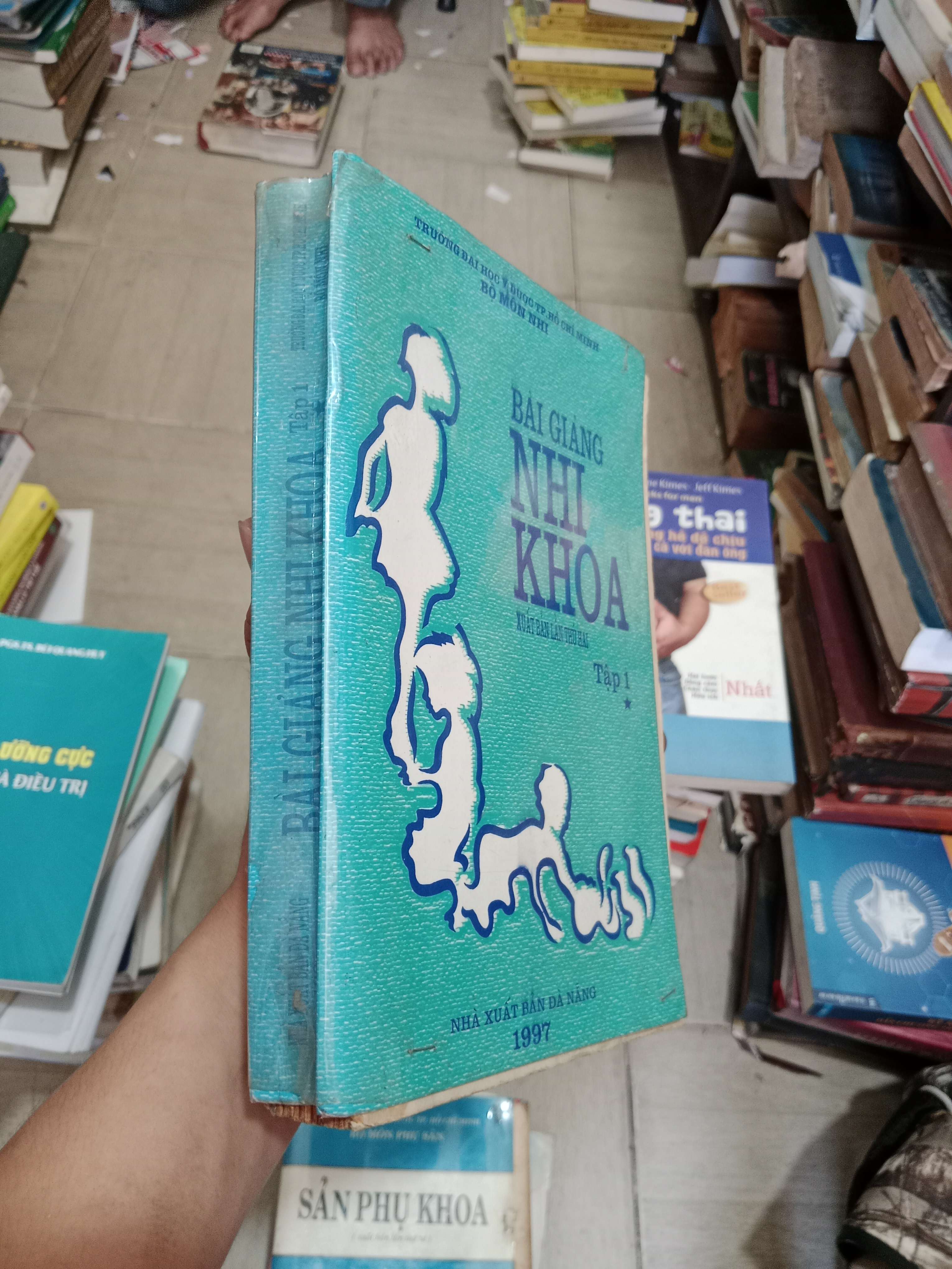 Bài Giảng Nhi Khoa - Tập 1 1997 Mới 80% (Sách giáo khoa - giáo trình) OKB-K4T2