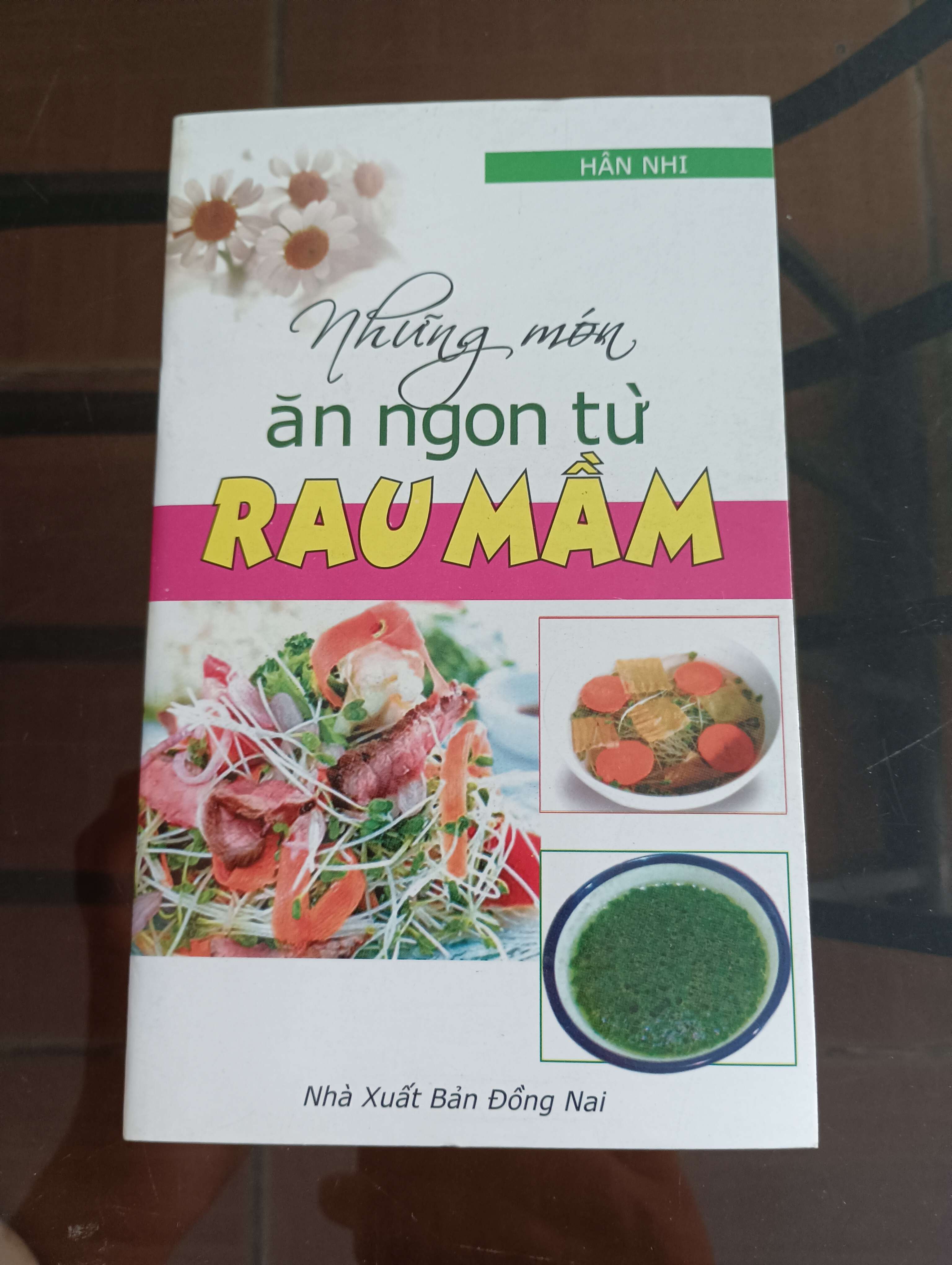 Những món ăn ngon từ rau mầm - Hân Nhi 2010 (Sách kiến thức tổng hợp) VAVO