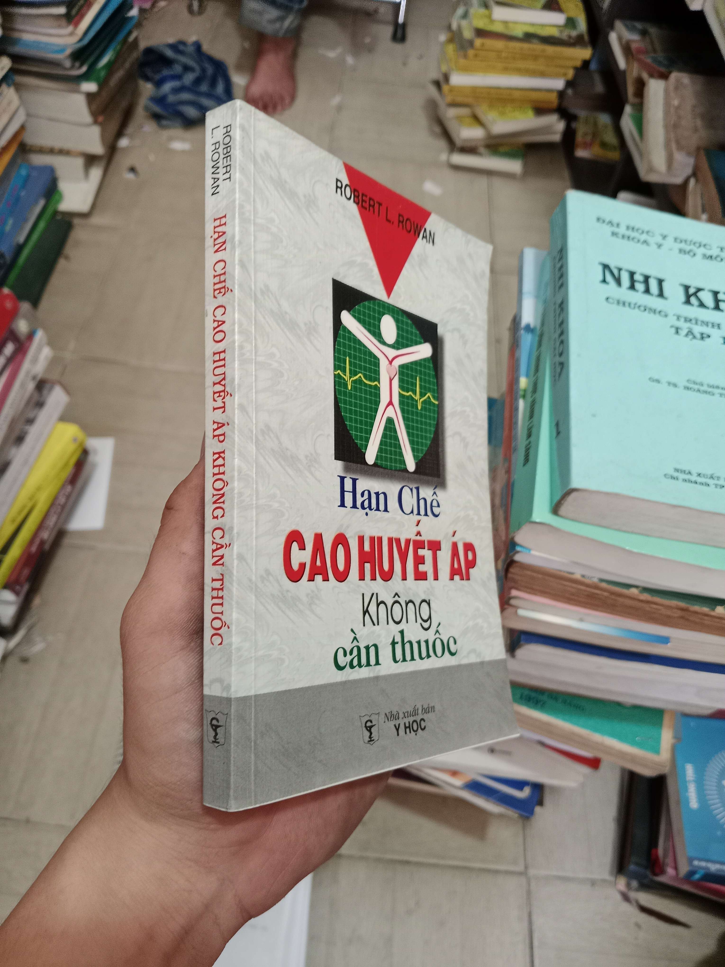 Hạn chế cao huyết áp không cần thuốc - Robert L. Rowan 2023 Mới 80% (Sách Y học - Sức khỏe - Thể thao) OKB-K4T2