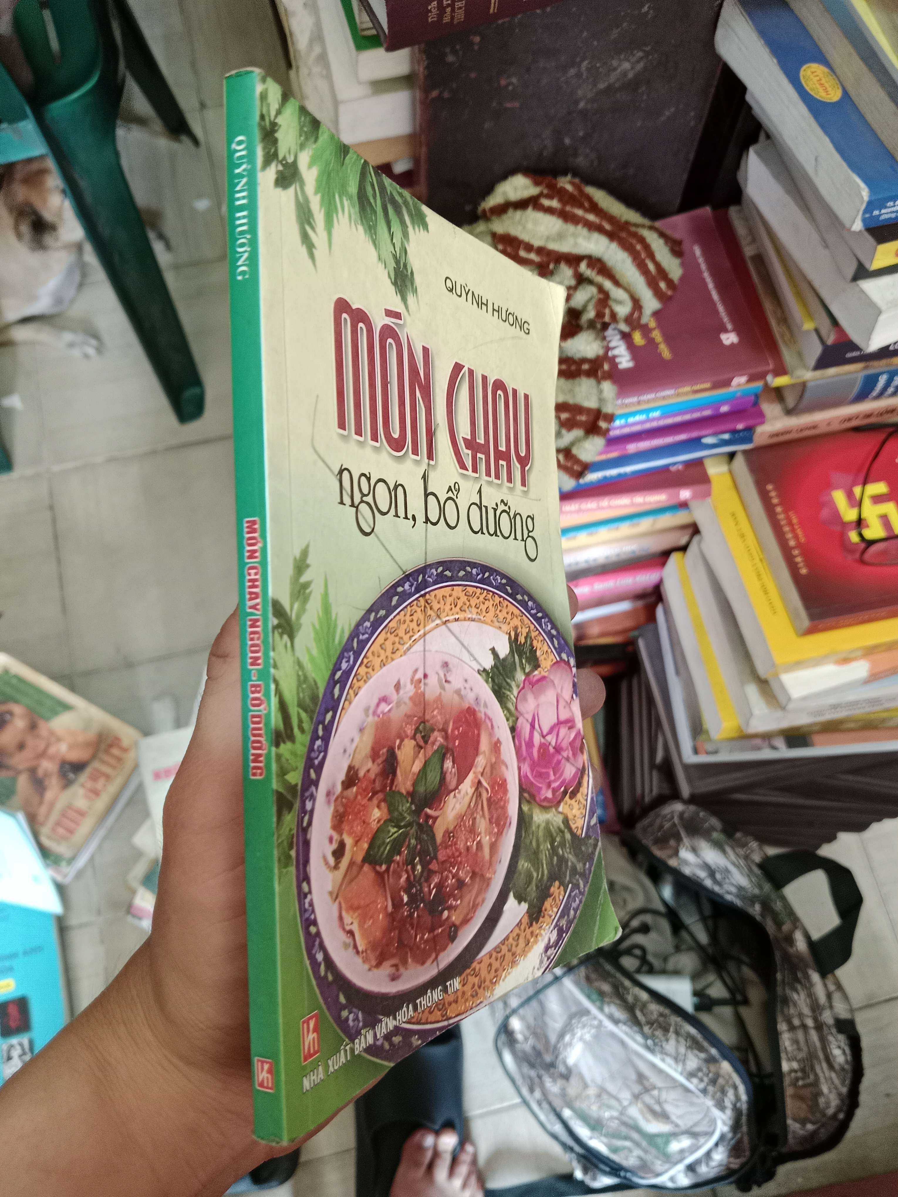 Món chay ngon, bổ dưỡng - Quỳnh Hương Mới 80% (Sách kiến thức tổng hợp) OKB-K4T2