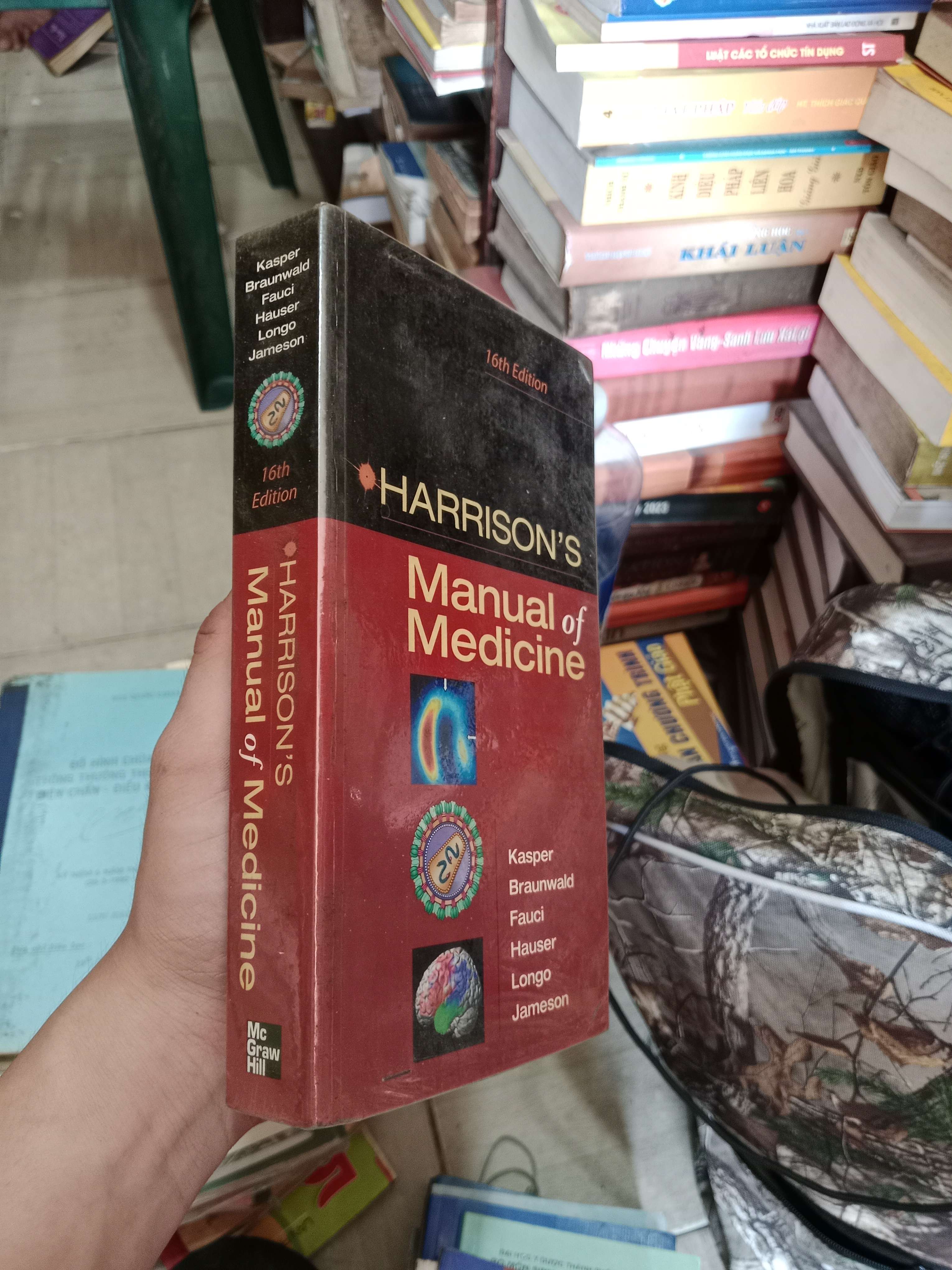 Harrison's Manual of Medicine (16th Edition) - Kasper, Braunwald, Fauci, Hauser, Longo, Jameson Mới 80% (Sách Y học - Sức khỏe - Thể thao) OKB-K4T3