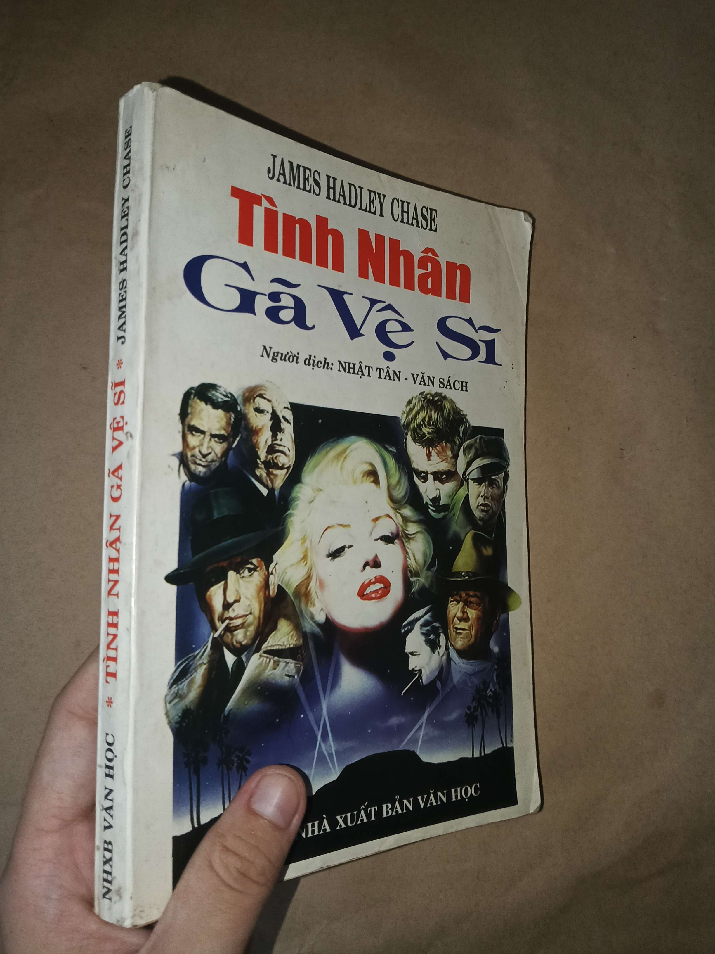 Tình nhân gã vệ sĩ - James Hadley chase 2002 mới 70% dơ, ố vàng (Văn học nước ngoài) GZB