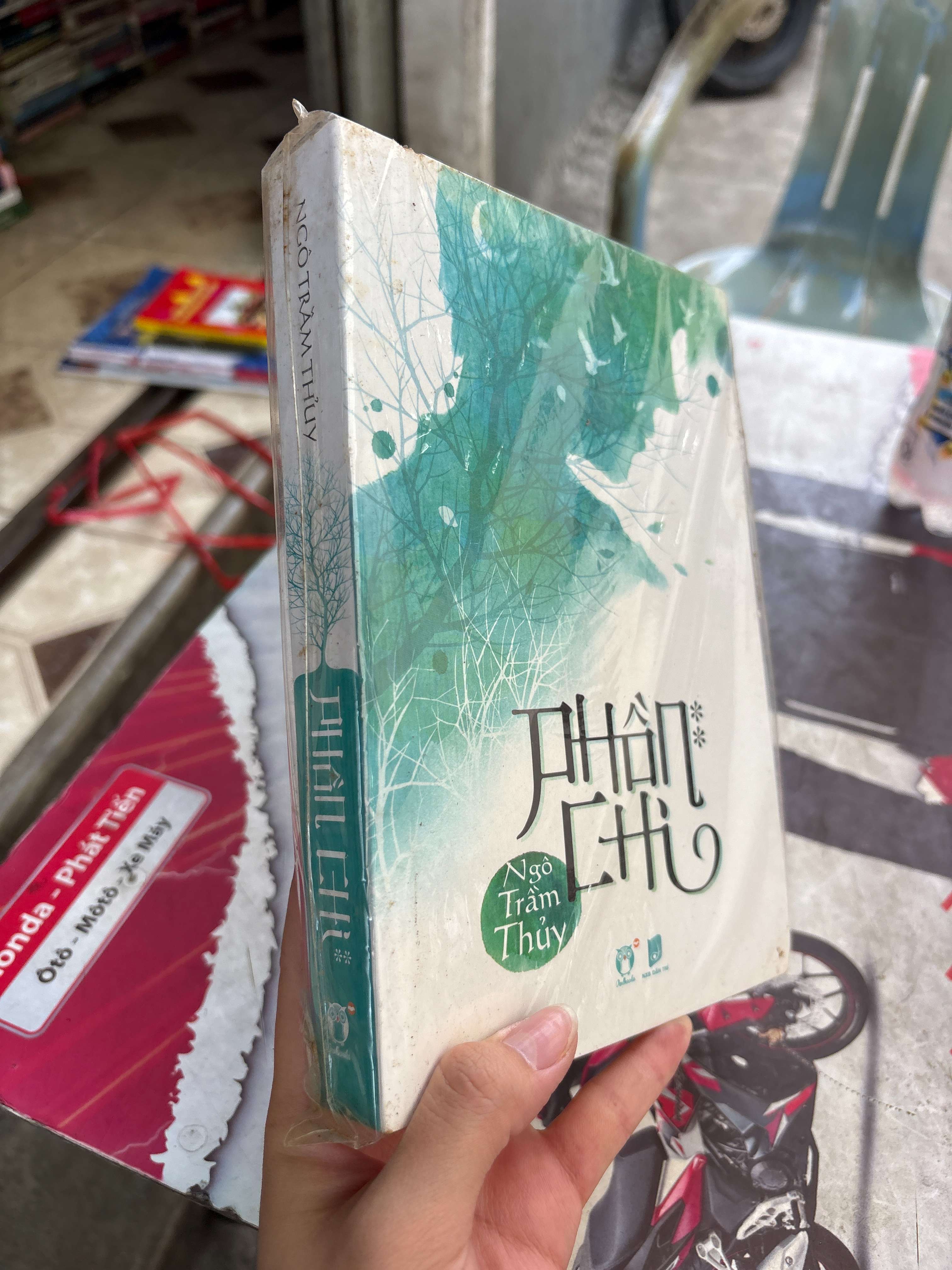 Phồn chi 2- Ngô Trầm Thủy 2013 mới 90% còn seal (Sách văn học) BGB