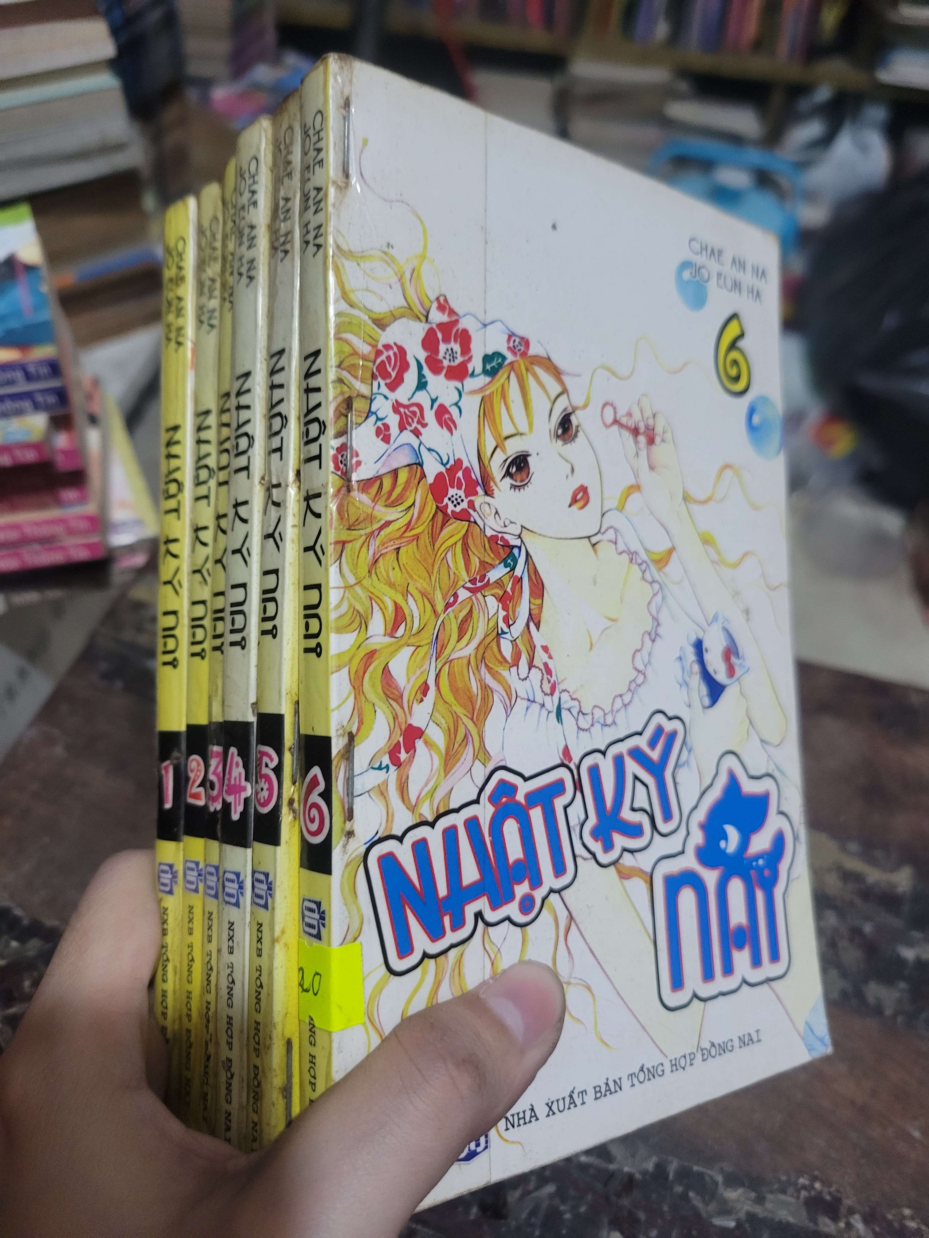 6 cuốn Nhật ký nai - Jo Eun Ha, Chae An Na mới 70% có mộc (Truyện tranh ) BGB