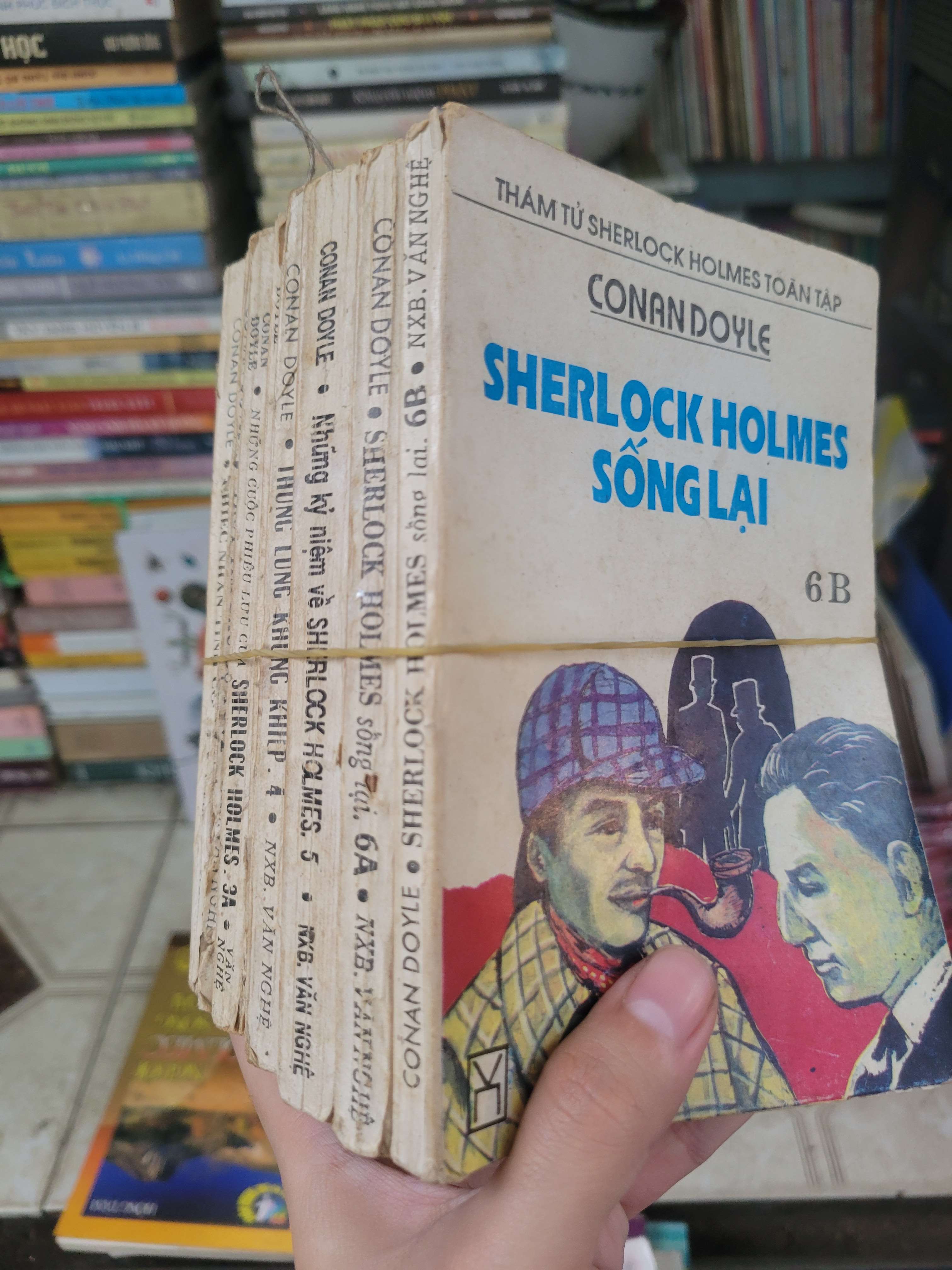 8 cuốn Sherlock Holmes - Conan Doyle mới 70% tróc gáy (Sách văn học) BGB