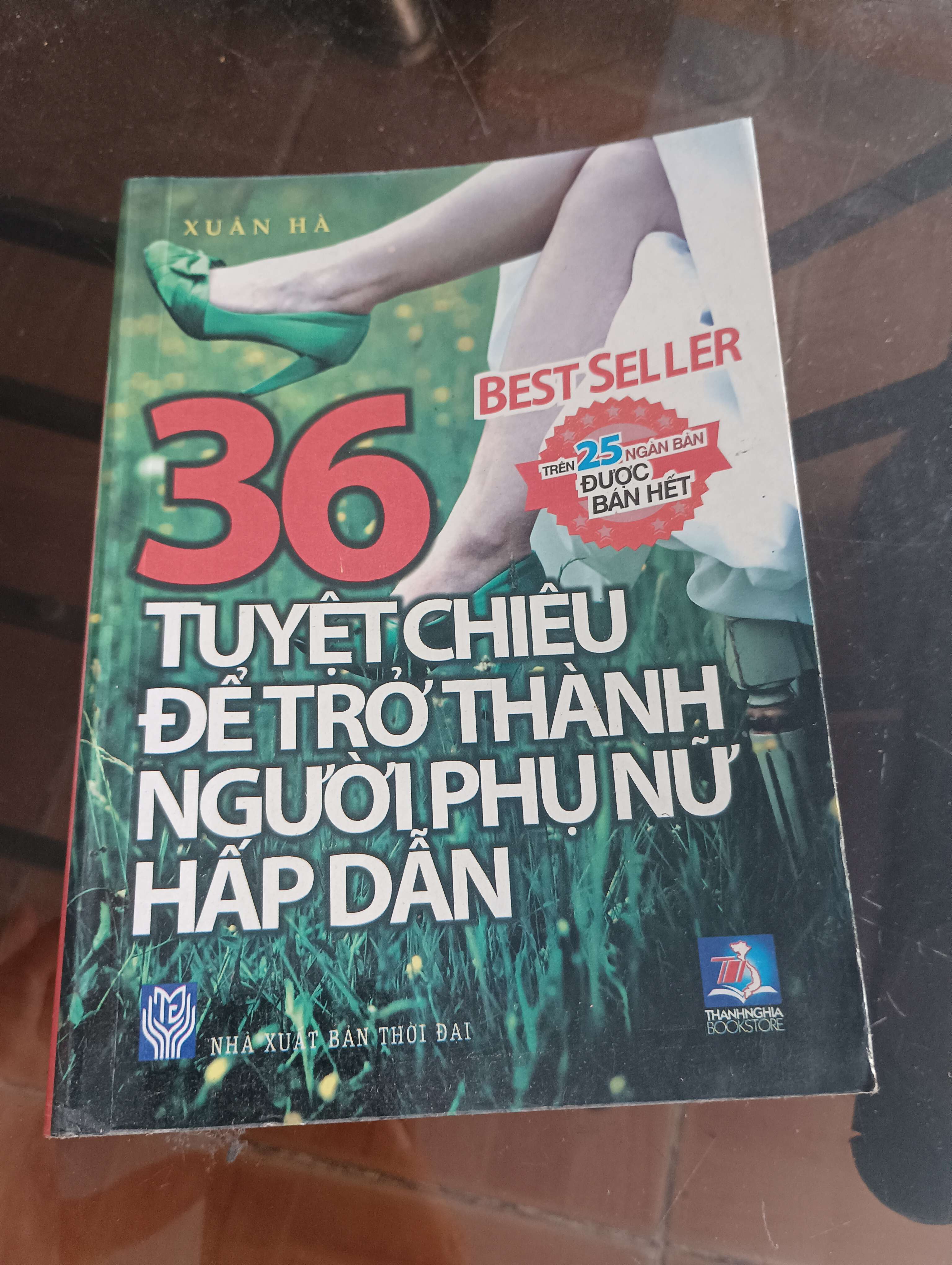 36 Tuyệt Chiêu Để Trở Thành Người Phụ Nữ Hấp Dẫn - Xuân Hà 2011 (Kỹ năng sống) VAVO