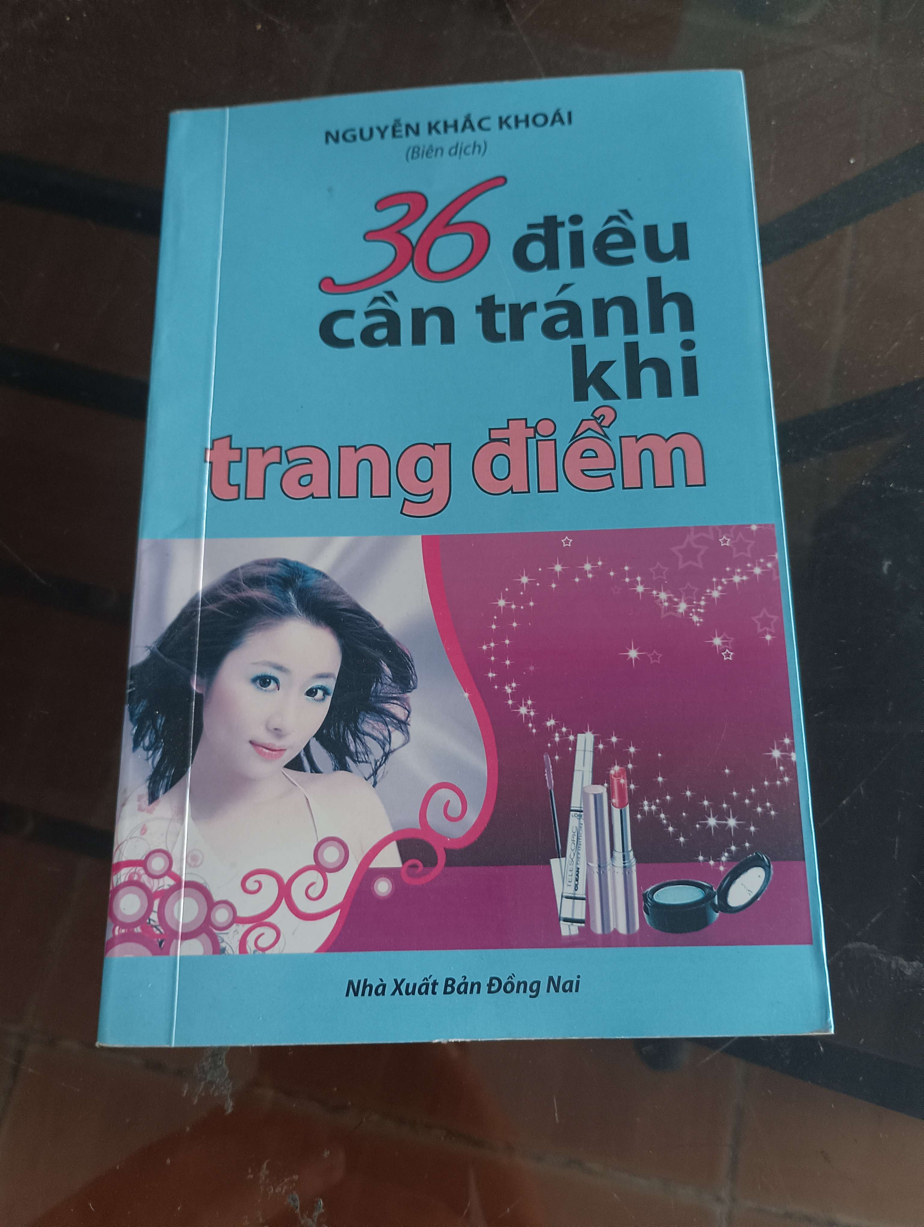 36 điều cần tránh khi trang điểm - Nguyễn Khắc Khoái 2010 (Sách kiến thức tổng hợp) VAVO