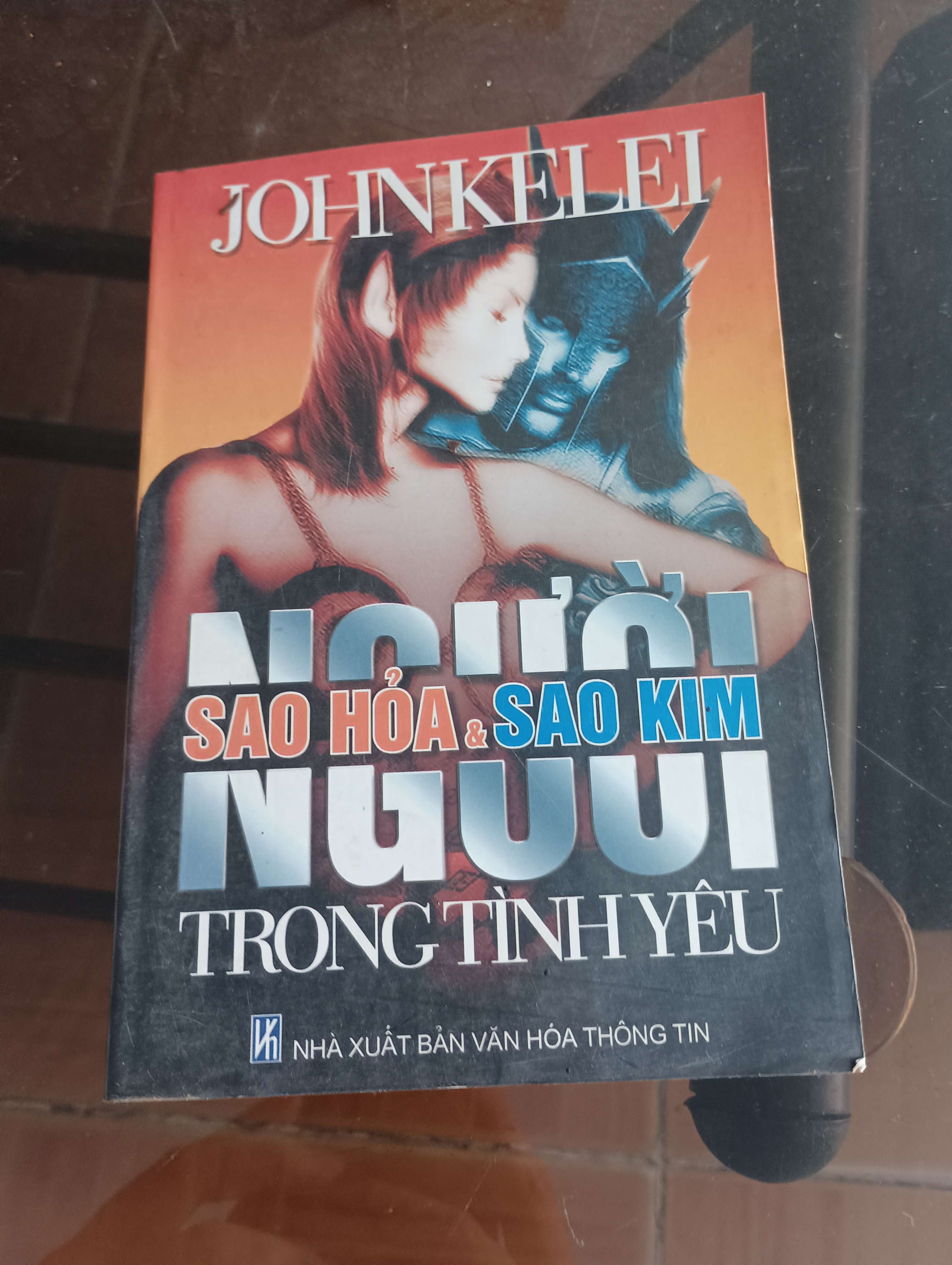 Người Sao Hỏa & Sao Kim Trong Tình Yêu - John Keleel 2004 (Sách tâm lý học - giới tính) VAVO