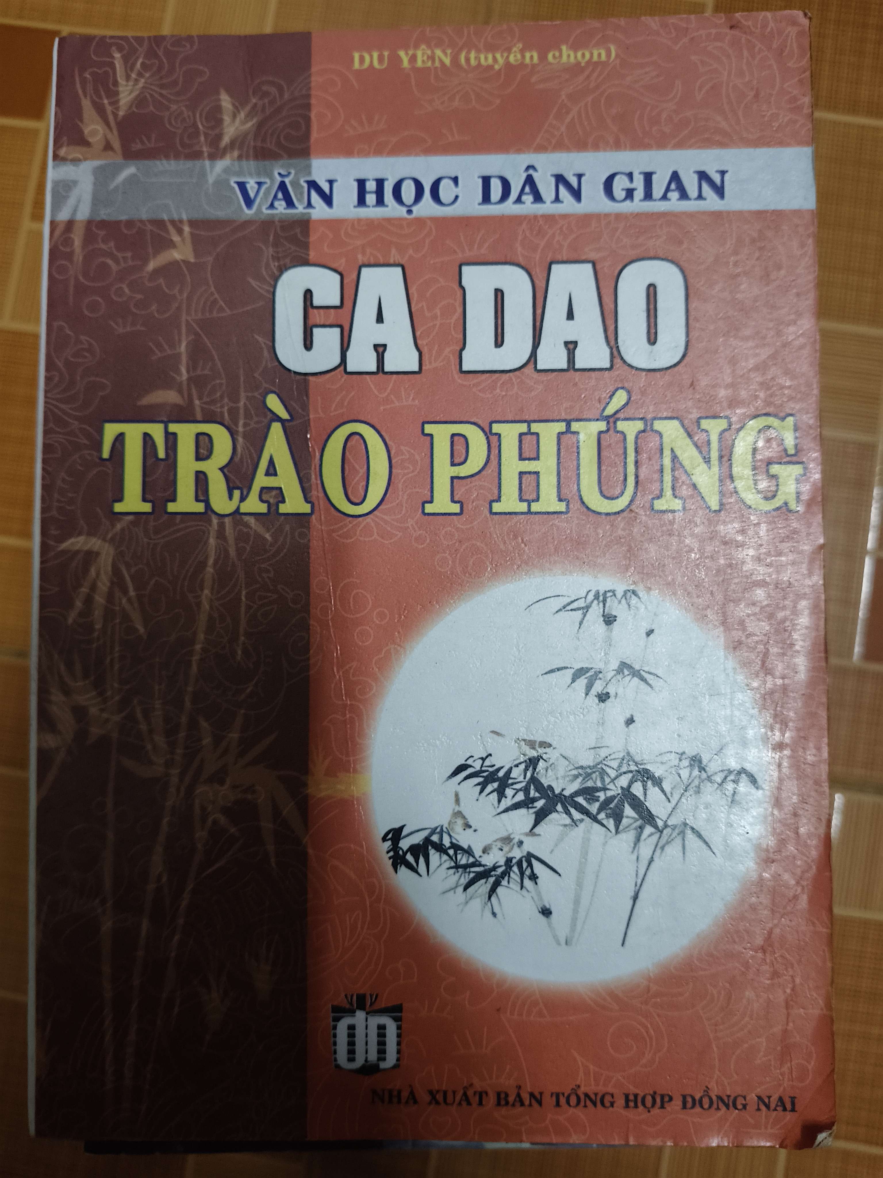 Ca dao trào phúng (Sách văn học) ANTQ