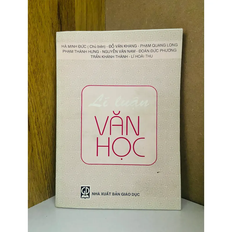 Lí luận văn học - Minh Đức 2003 Văn học Việt Nam VAVO-AK19