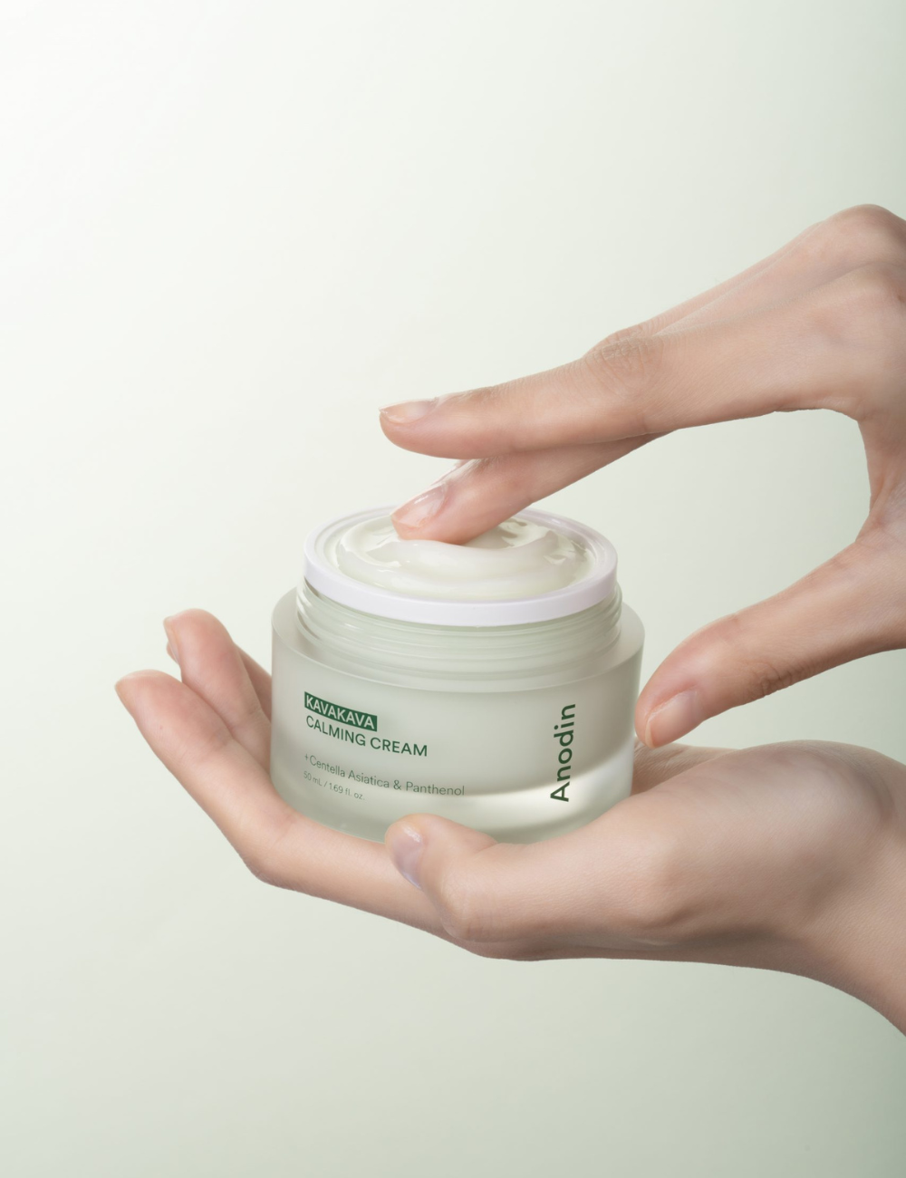 Kem dưỡng hỗ trợ làm dịu và cấp ẩm da Anodin Kavakava Calming Cream