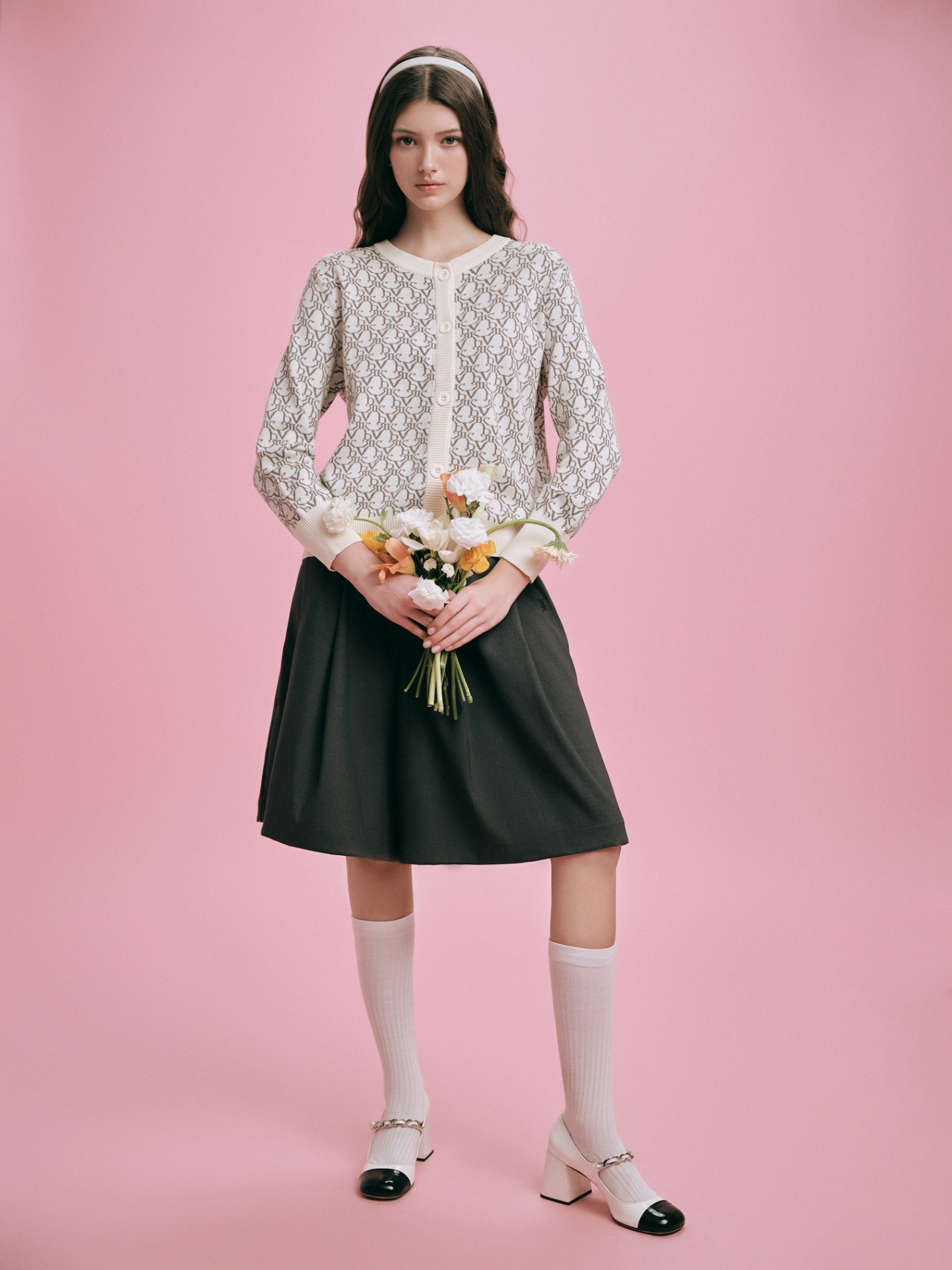 DVRK PRIVÉ KNIT CROPPED MONOGRAM CARDIGAN - CREAM/GREY 4