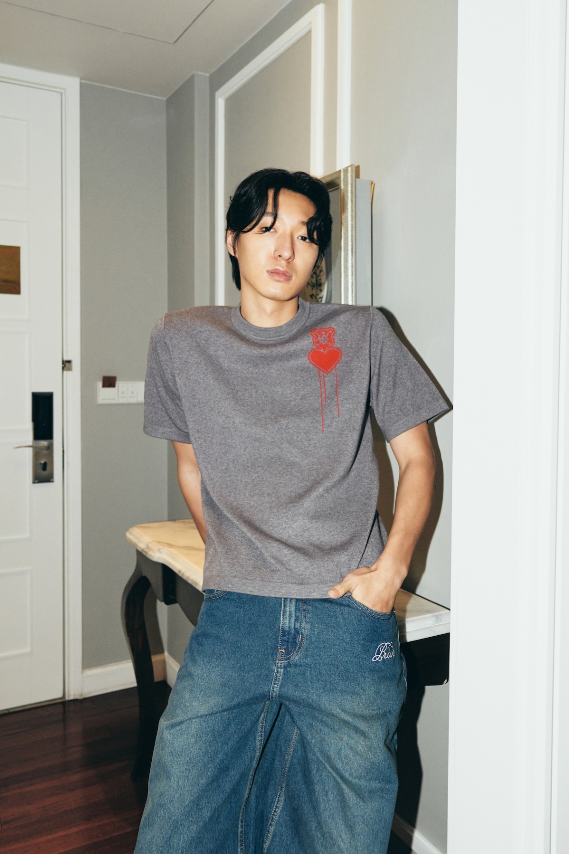 DVRK PRIVÉ HEART LOGO BOXY KNITTED T-SHIRT - GREY