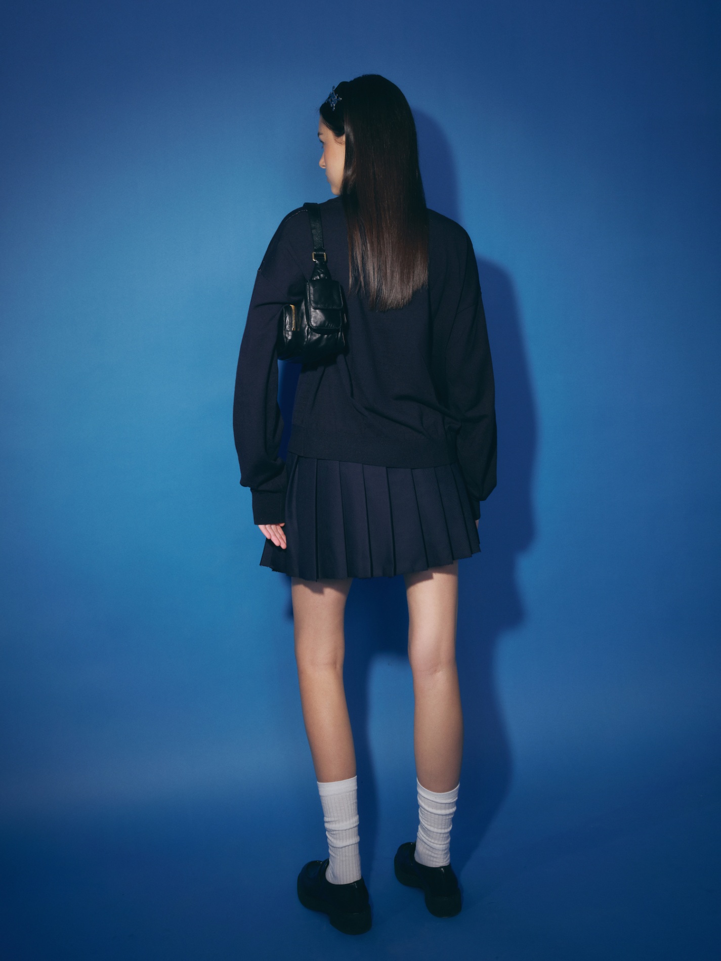 DVRK PRIVÉ GARDENIA LOGO SWEATER - MIDNIGHT BLUE 4