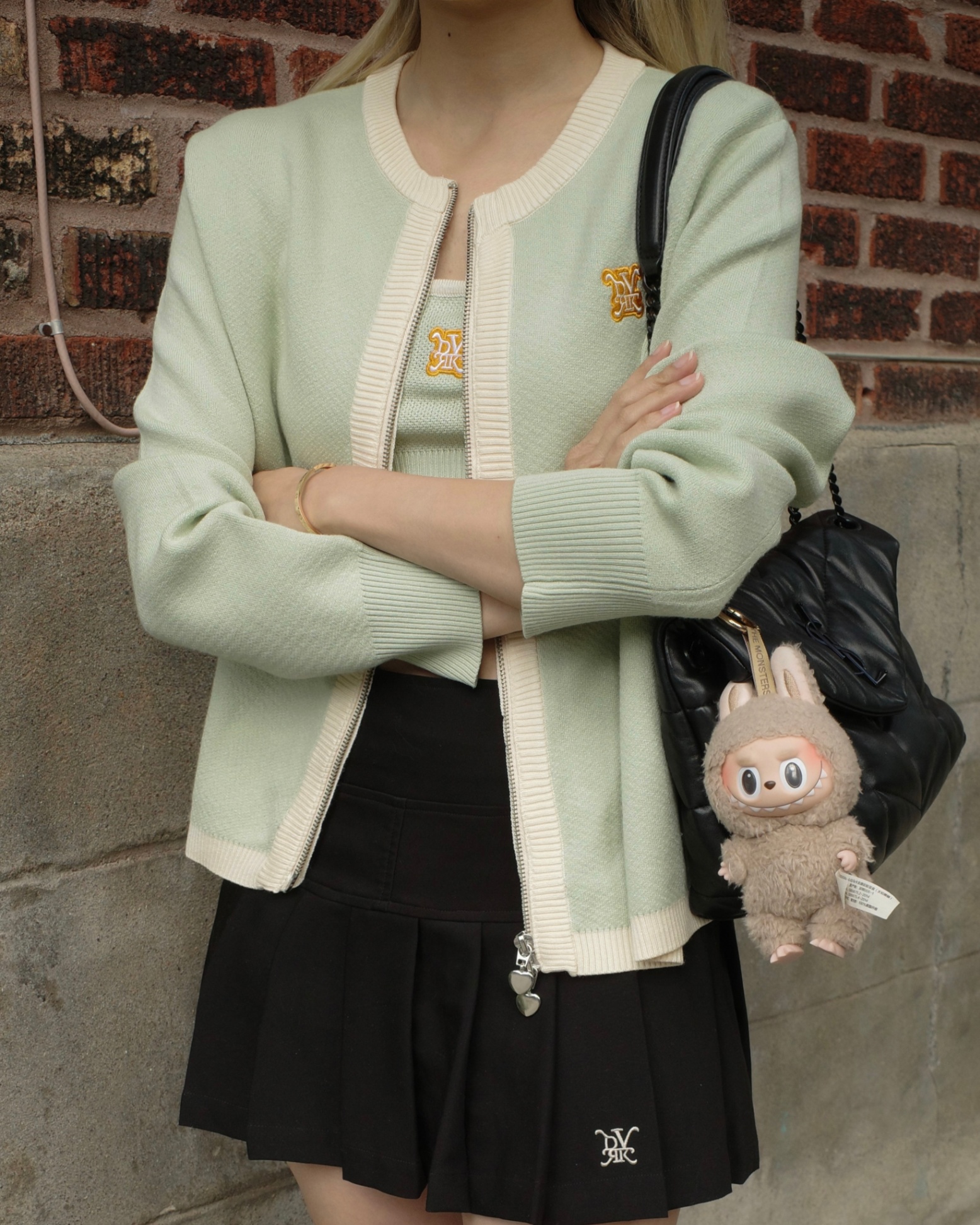 DVRK PRIVÉ POINTELLE KNITTED CROPPED TOP & CARDIGAN SET - DEWKIST (ORANGE LOGO) 2