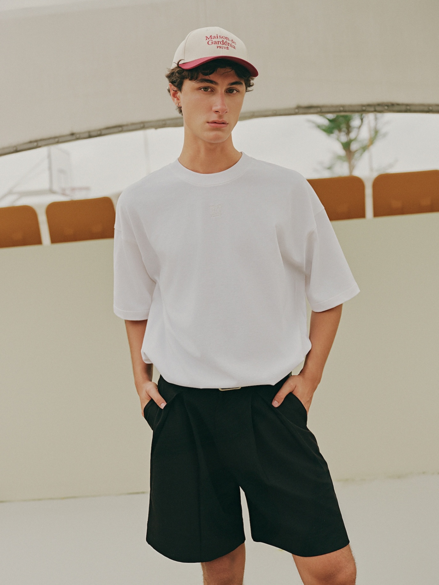 DVRK PRIVÉ EMBROIDERED LOGO TEE V2 - CREAM