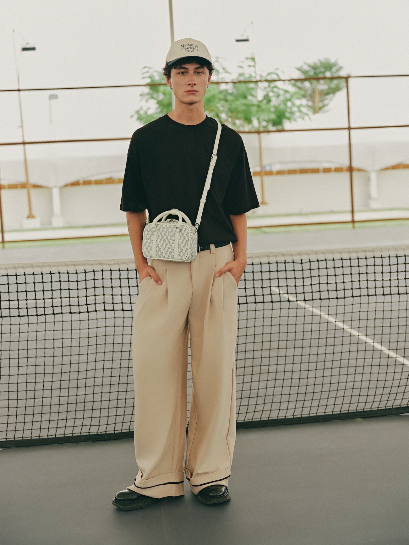 DVRK PRIVÉ EMBROIDERED LOGO TEE V2 - BLACK 4