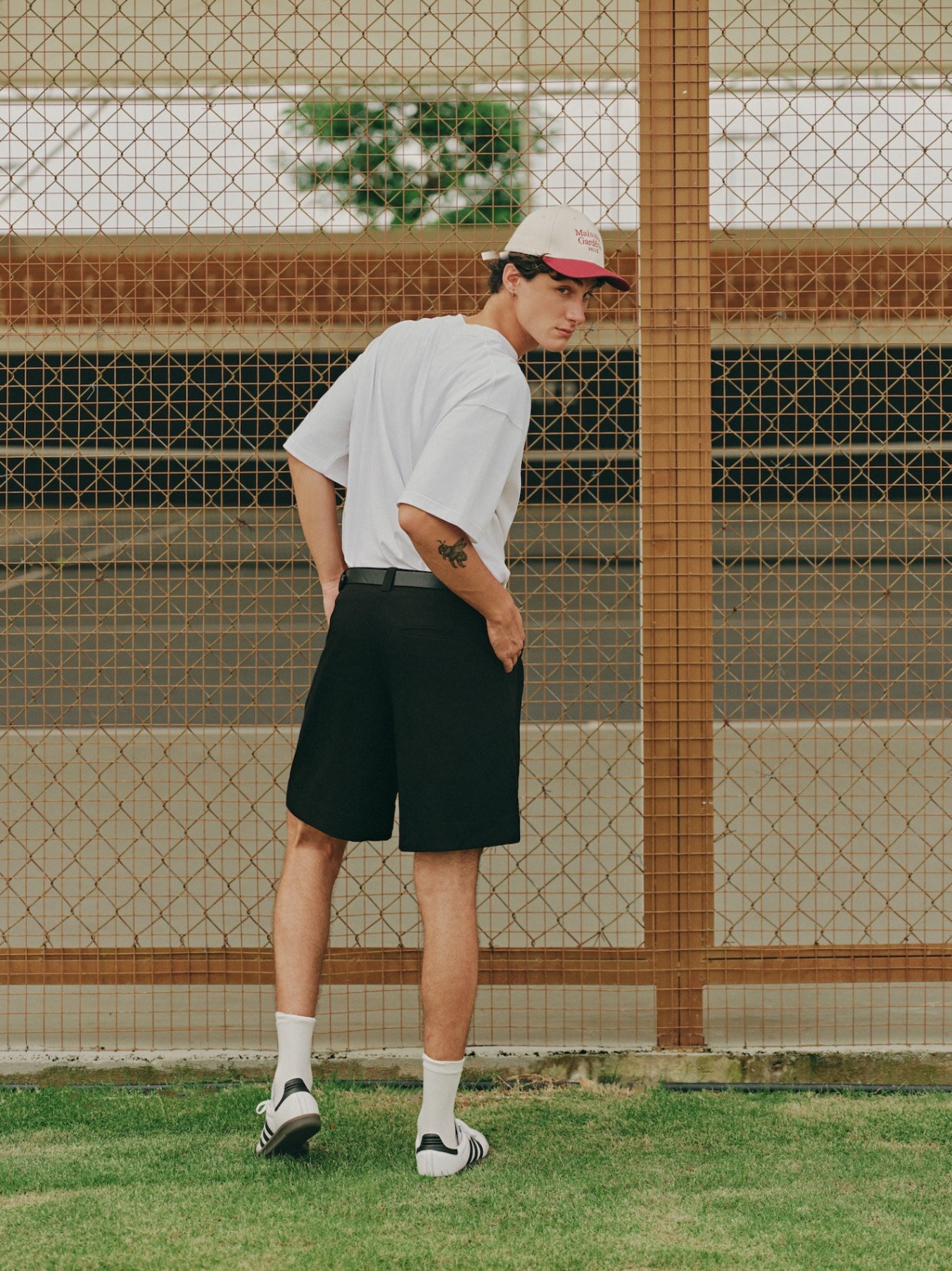 DVRK PRIVÉ EMBROIDERED LOGO TEE V2 - CREAM 6