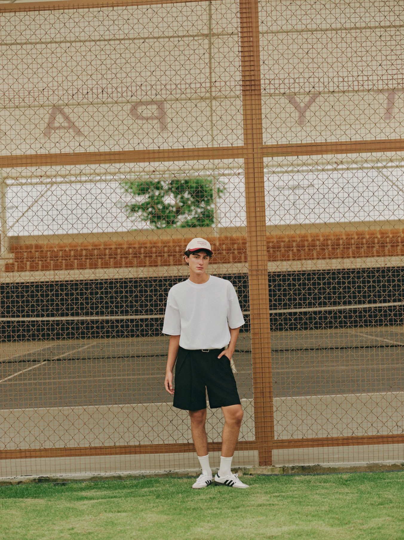 DVRK PRIVÉ EMBROIDERED LOGO TEE V2 - CREAM 5