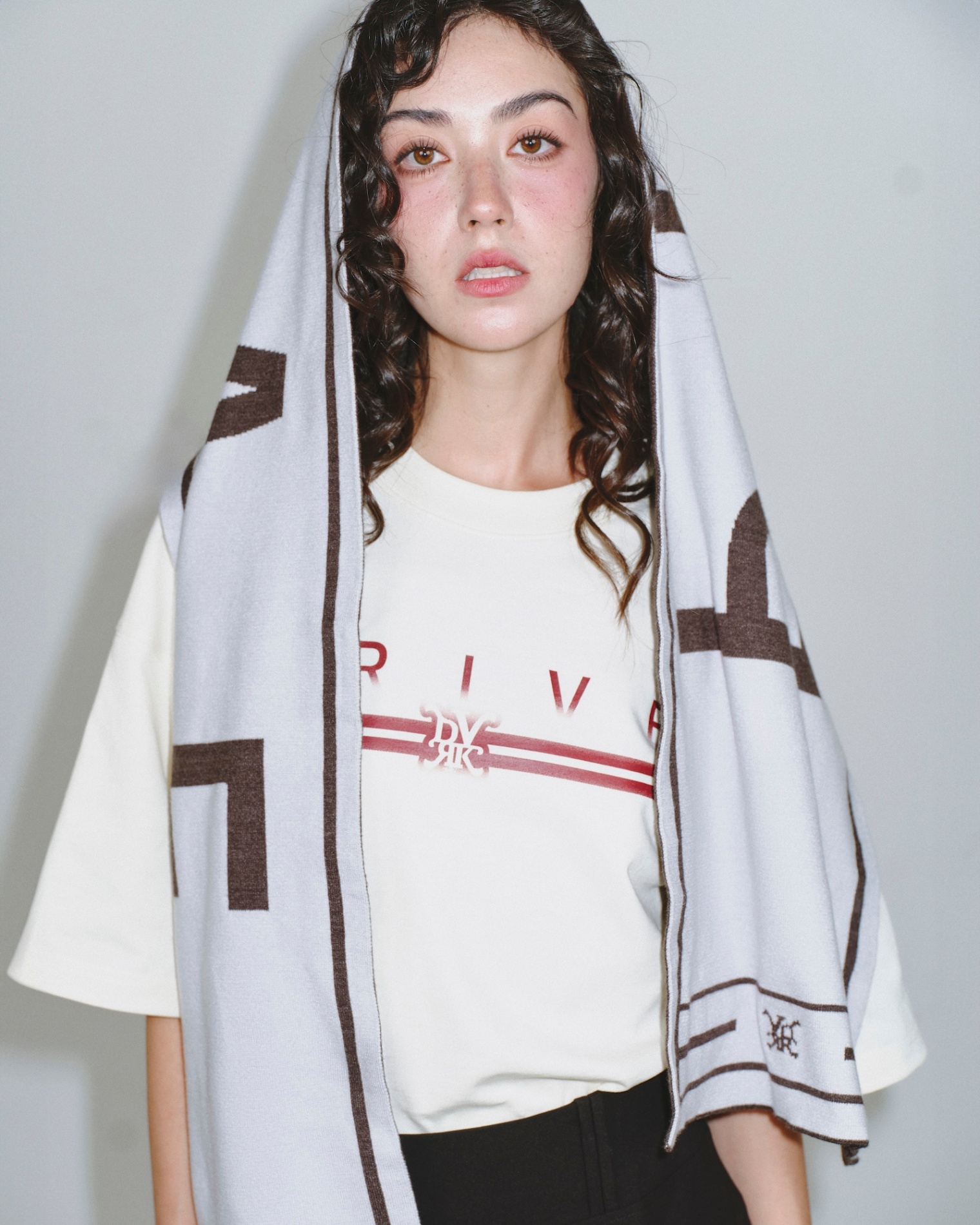 DVRK PRIVÉ FADED BAR LOGO TEE - CREAM 4