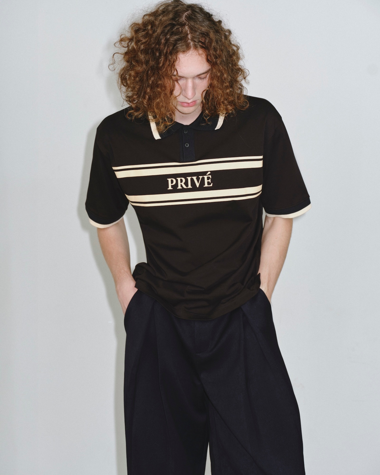 DVRK PRIVÉ STRIPED LOGO POLO - BLACK