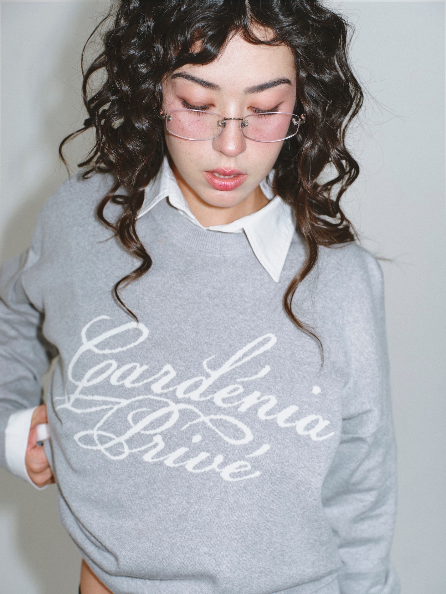 DVRK PRIVÉ GARDENIA LOGO SWEATER - GREY 6