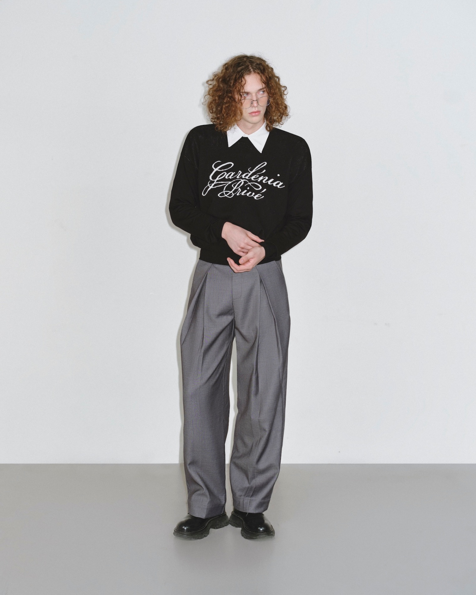 DVRK PRIVÉ GARDENIA LOGO SWEATER - BLACK 6