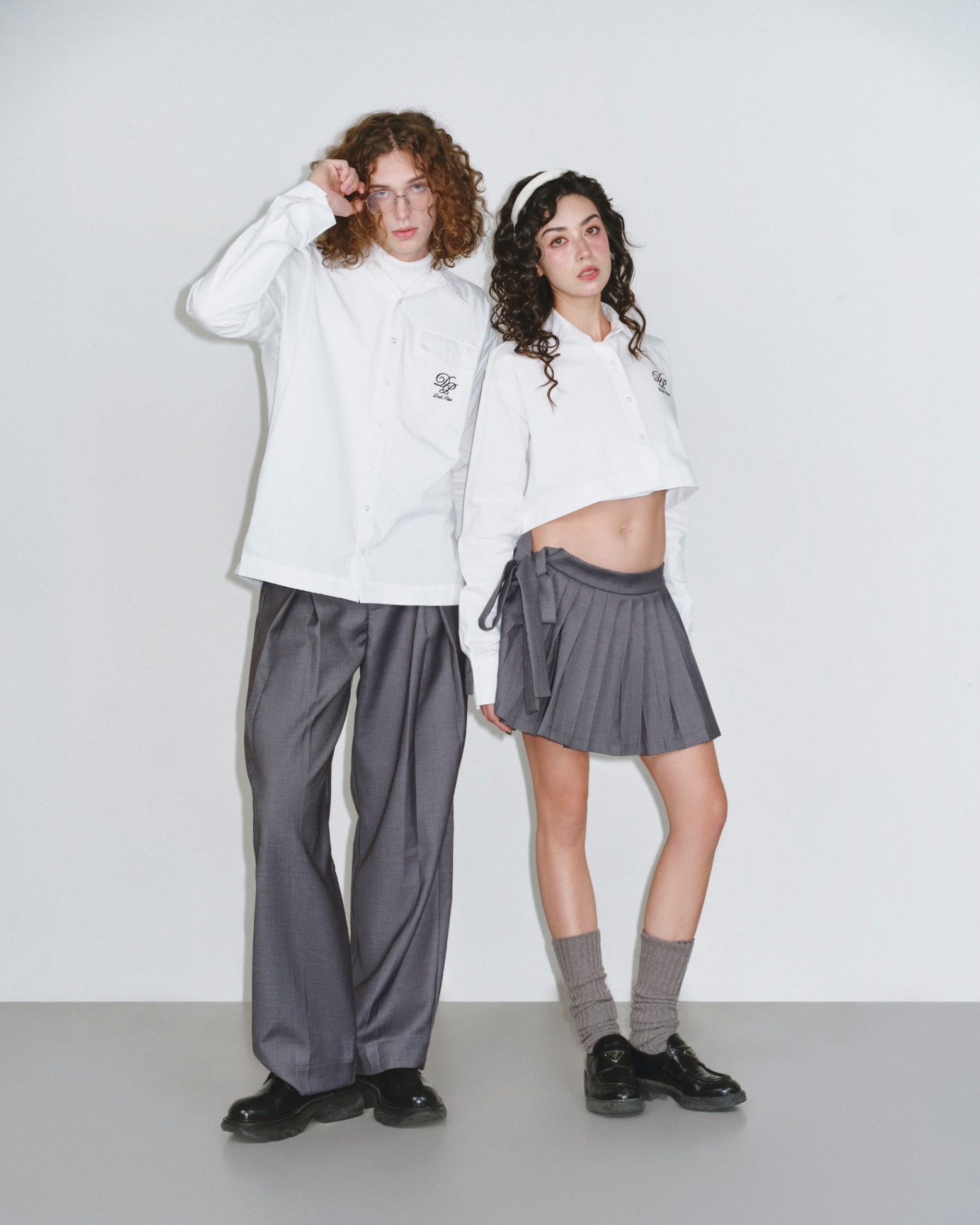 DVRK PRIVÉ PLEAT - BACK CROPPED SHIRT - WHITE 5