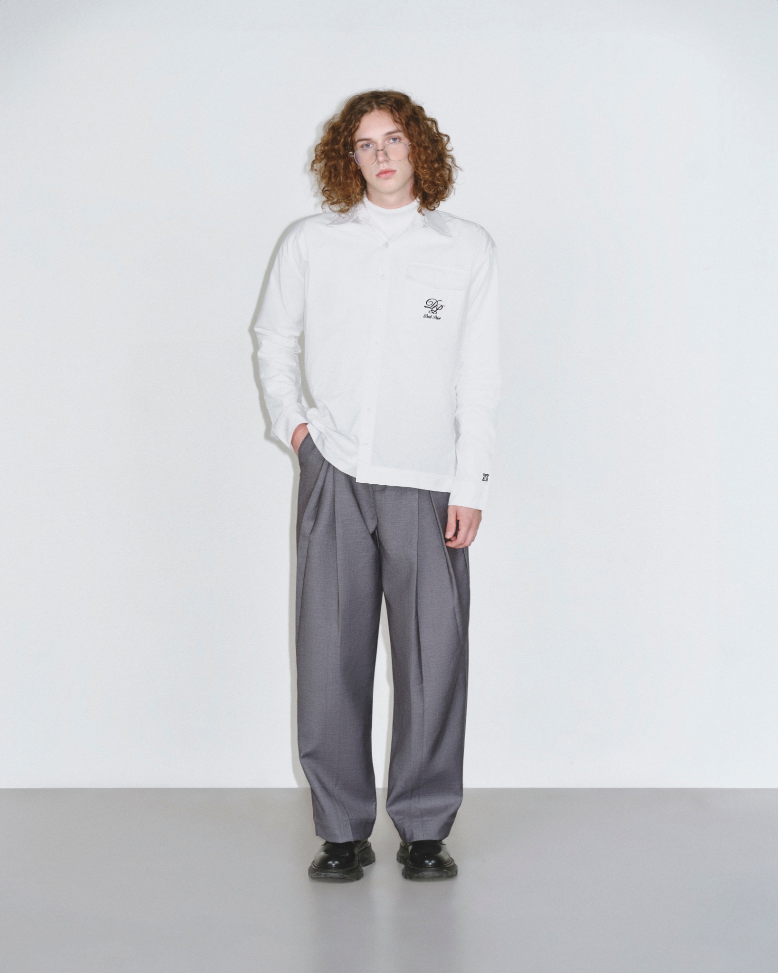 DVRK PRIVÉ PLEAT - BACK SHIRT - WHITE