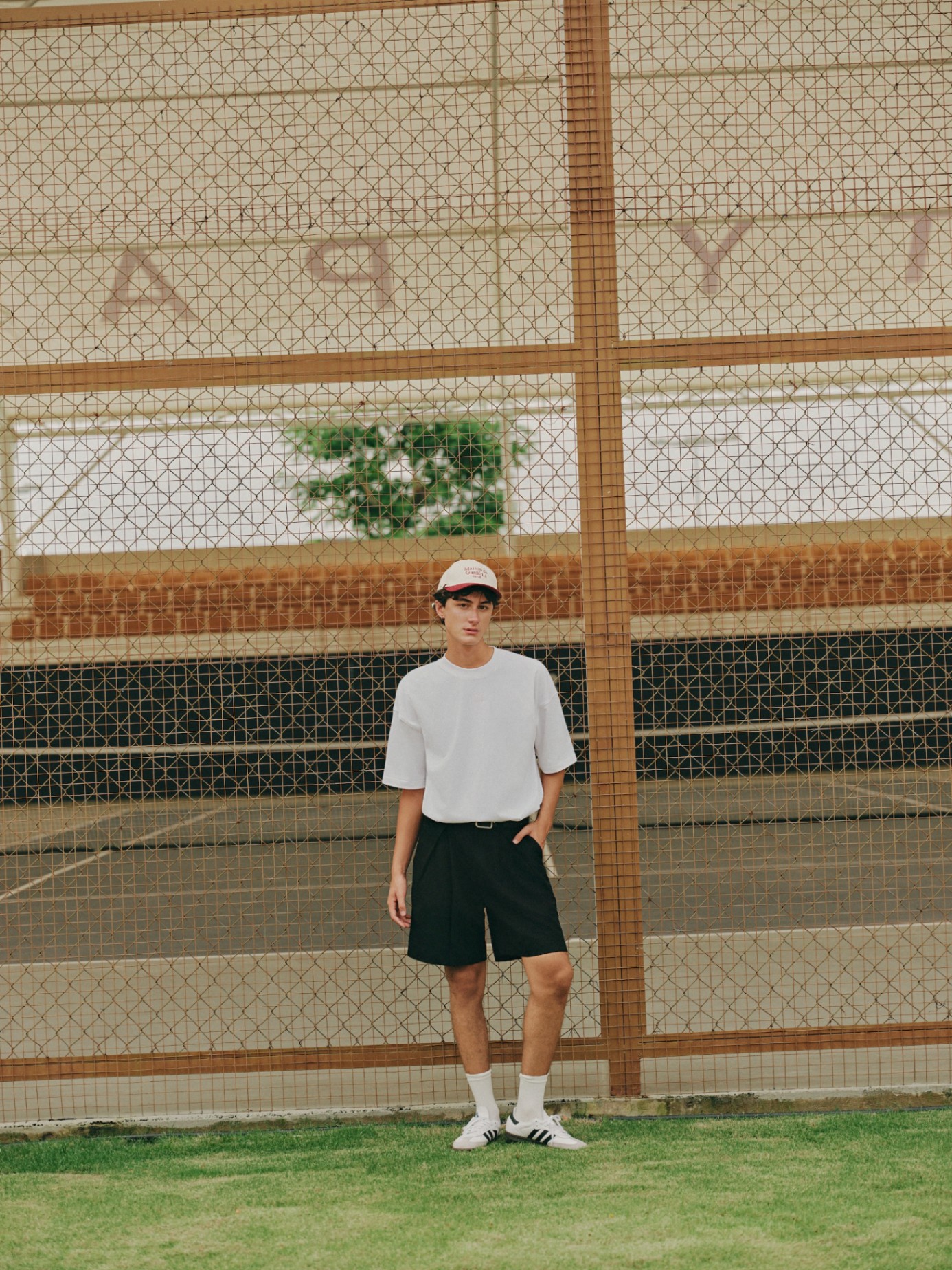 DVRK PRIVÉ LOW-RISE PLEATED SHORTS - BLACK 5