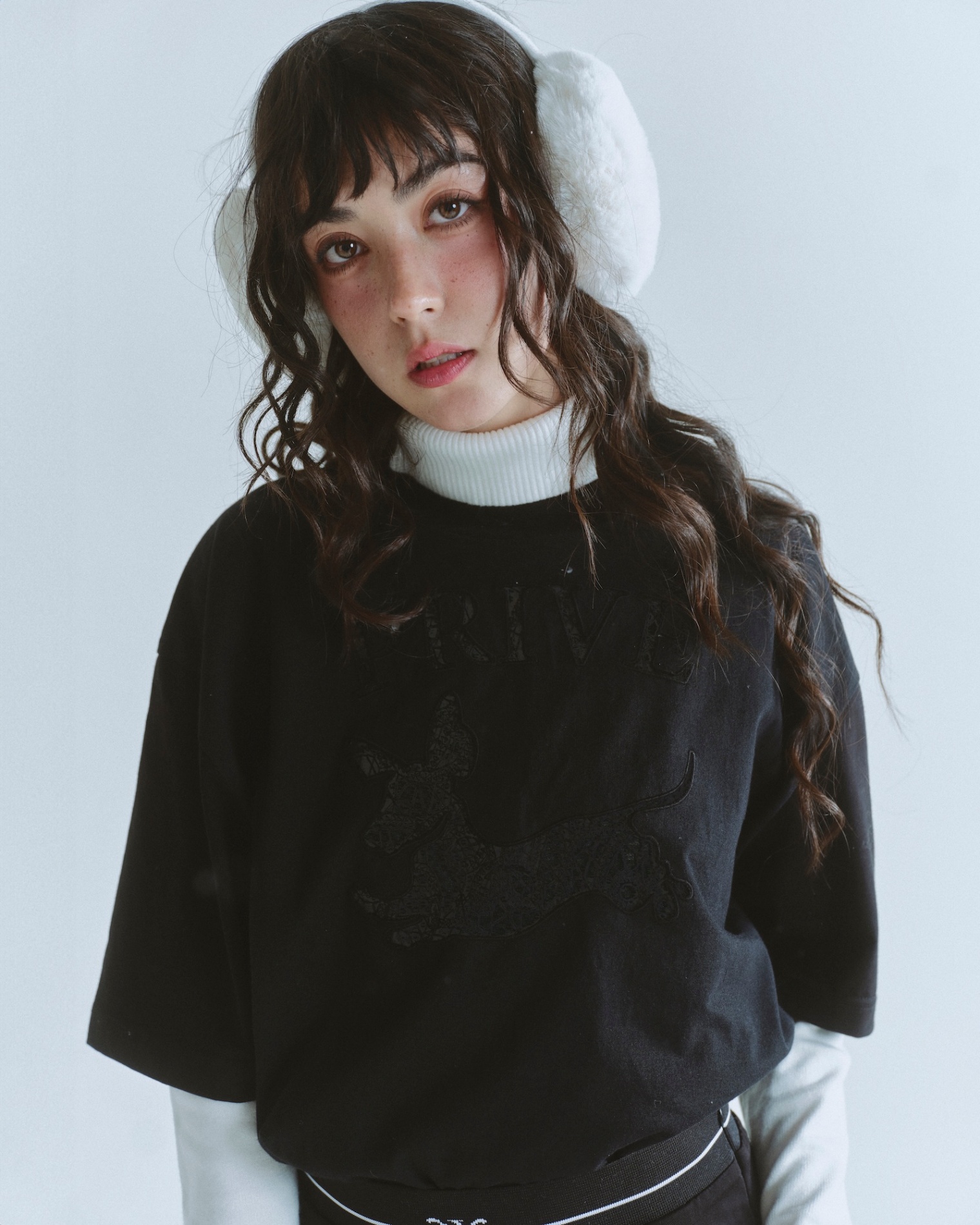 DVRK PRIVÉ DACHSHUND LACE-UP TEE - BLACK 4