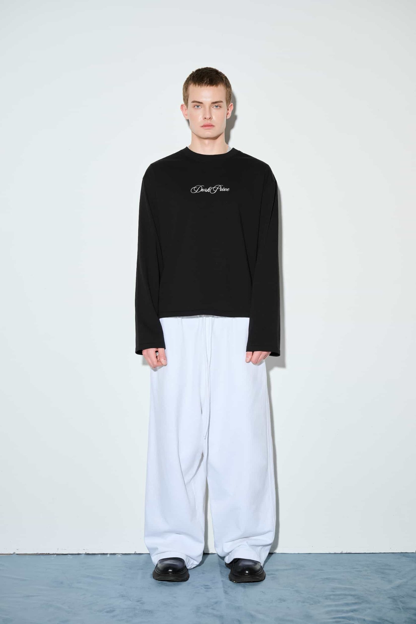DVRK PRIVÉ GARDENIA UNION LONGSLEEVES TEE - BLACK