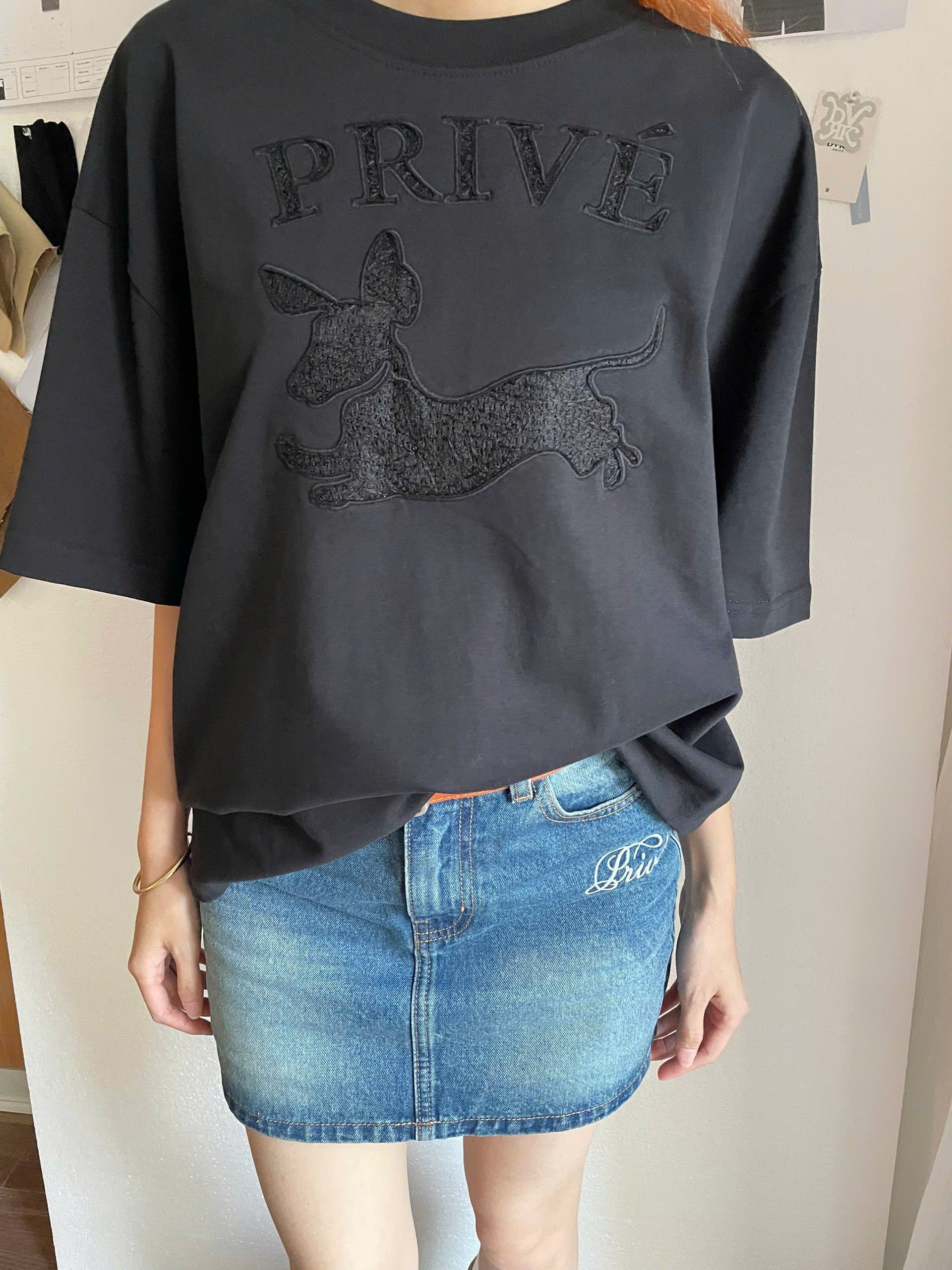 DVRK PRIVÉ DACHSHUND LACE-UP TEE - BLACK 10