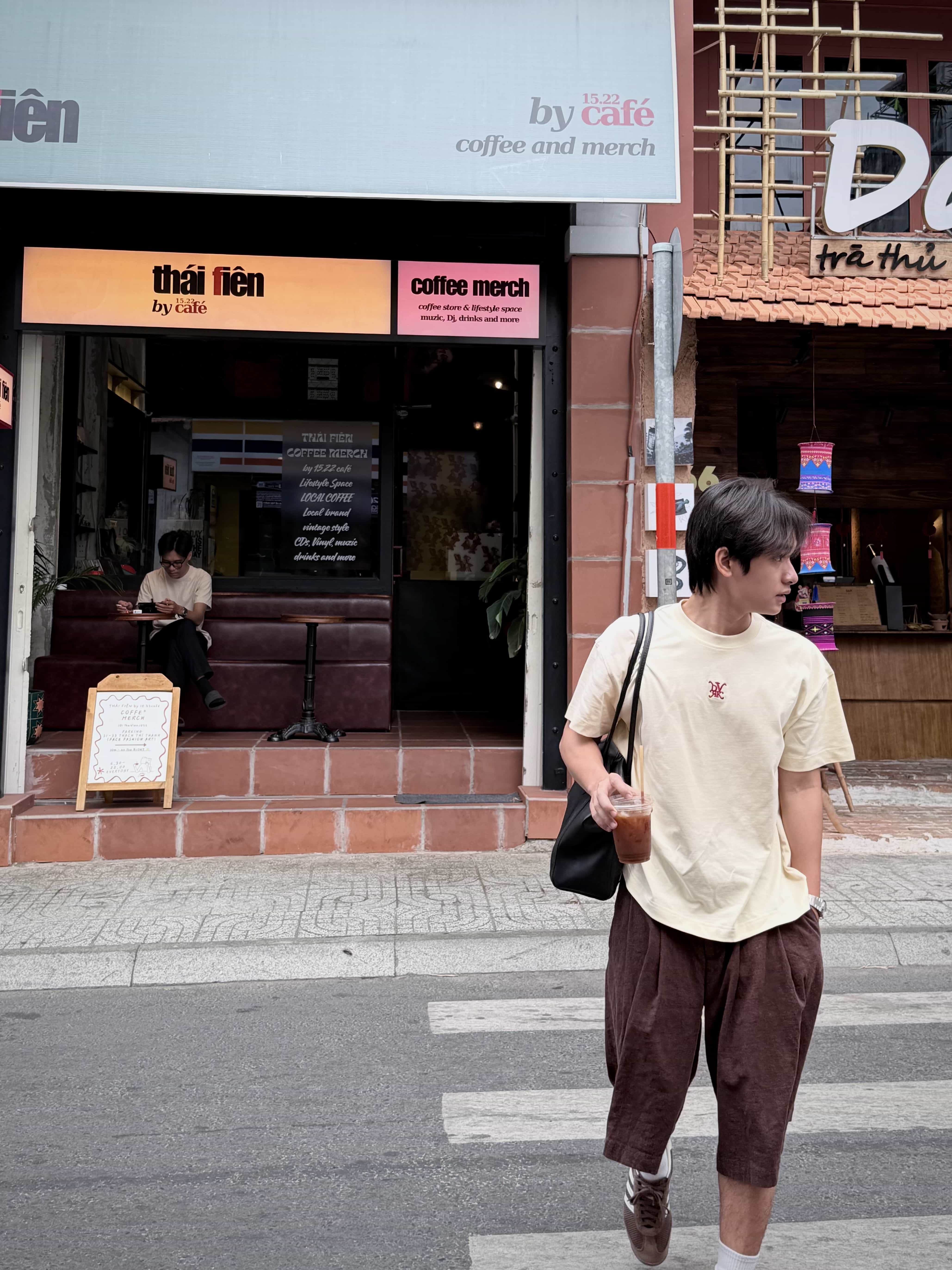 DVRK PRIVÉ HORSES TSHIRT - WHITE