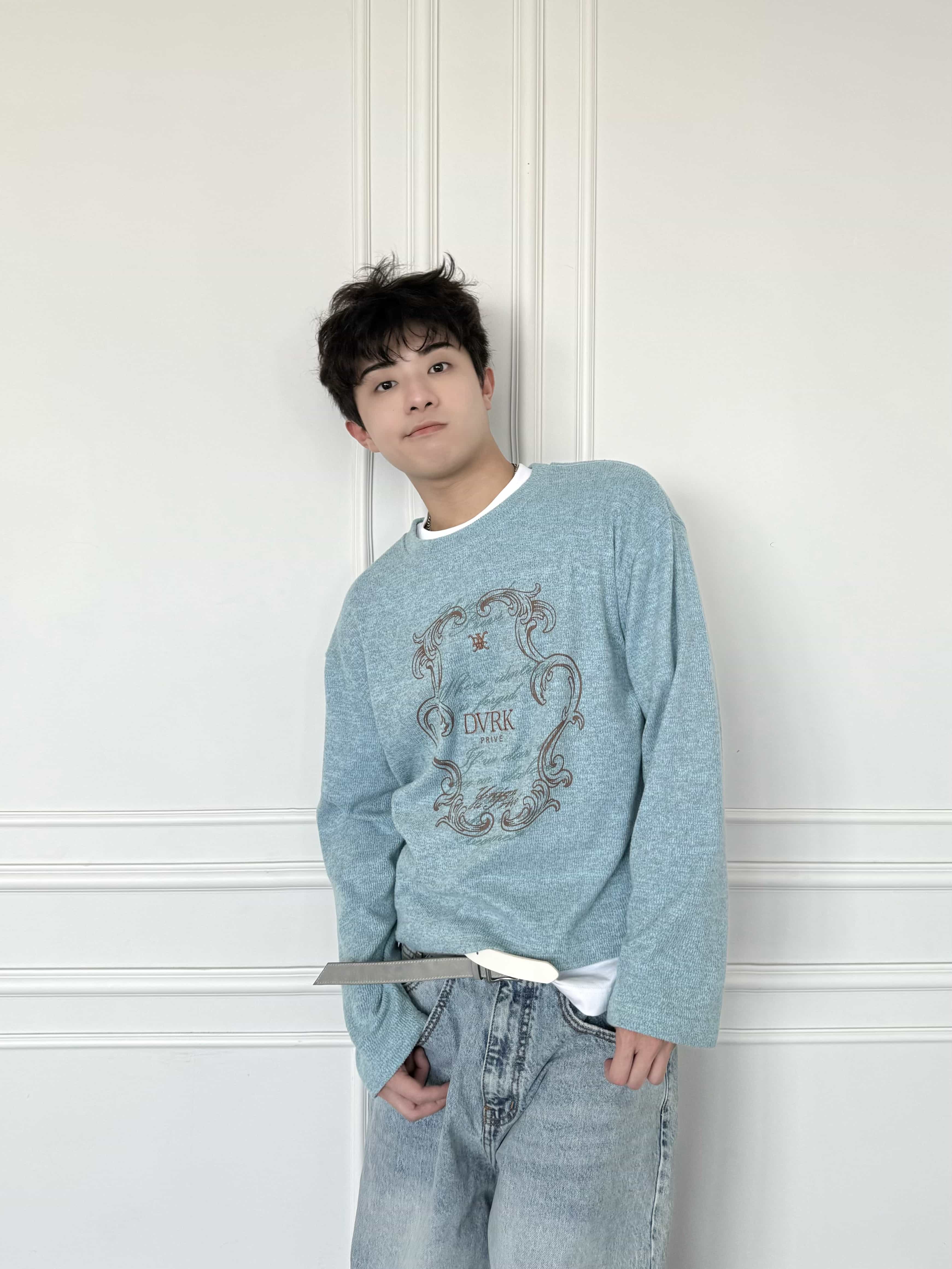 DVRK PRIVÉ ORNATE FRAME KNIT LONGSLEEVE - BLUE 10