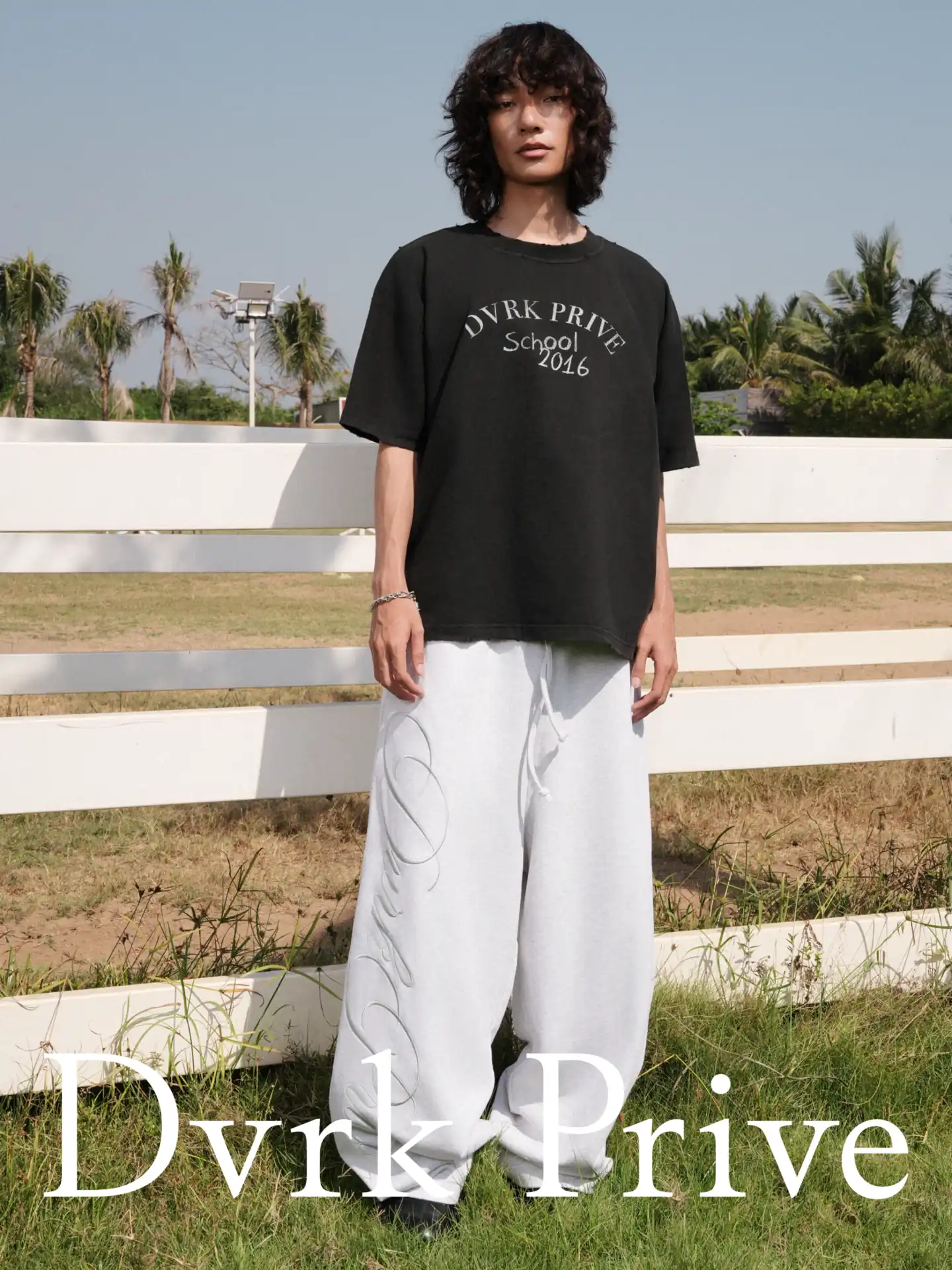 PRIVATE SCHOOL WASH TEE - BLACK 2
