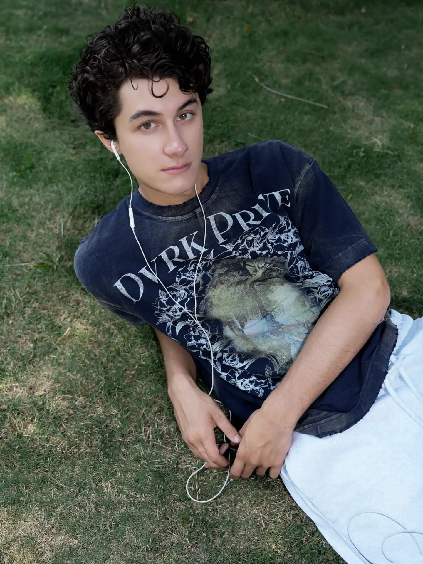 WONDERLAND T-SHIRT - BLUE 2