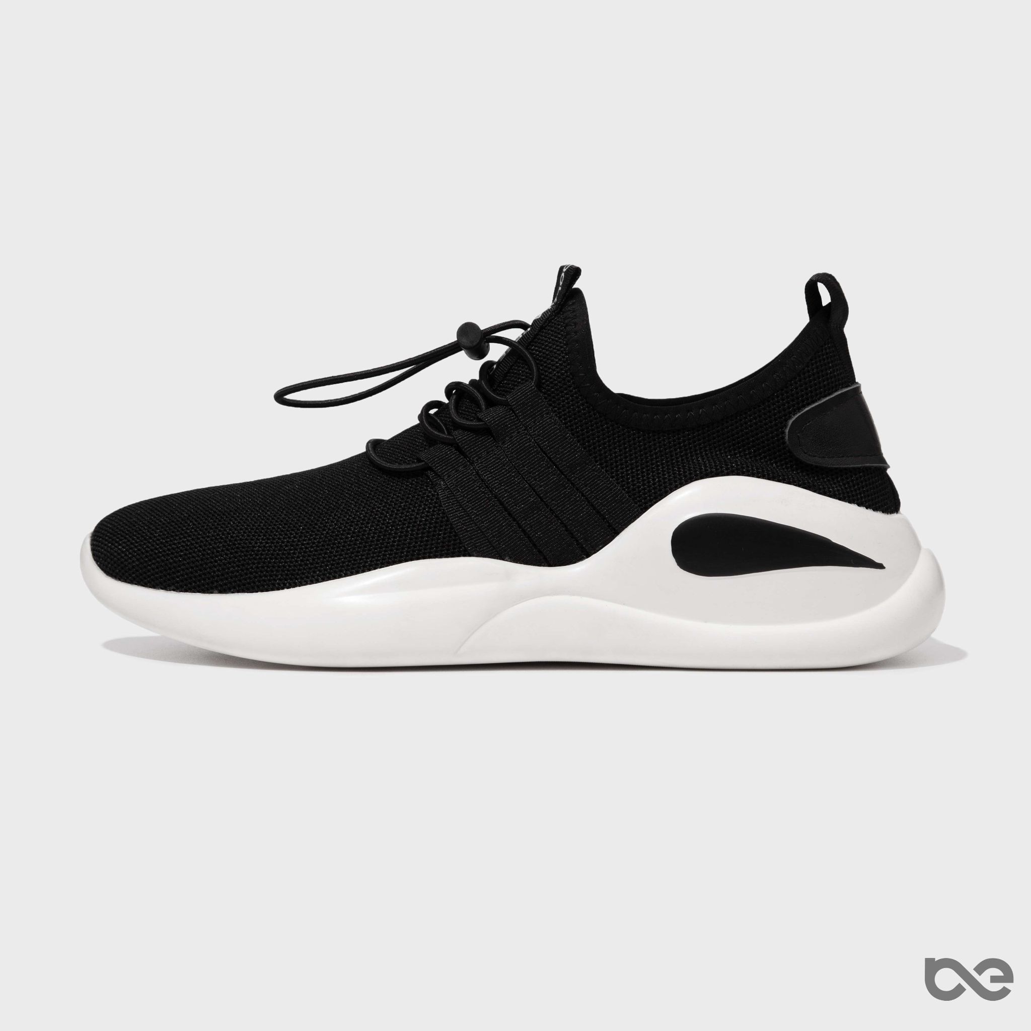 Steady Sneaker 2.0 | Đen đế trắng (có dây)