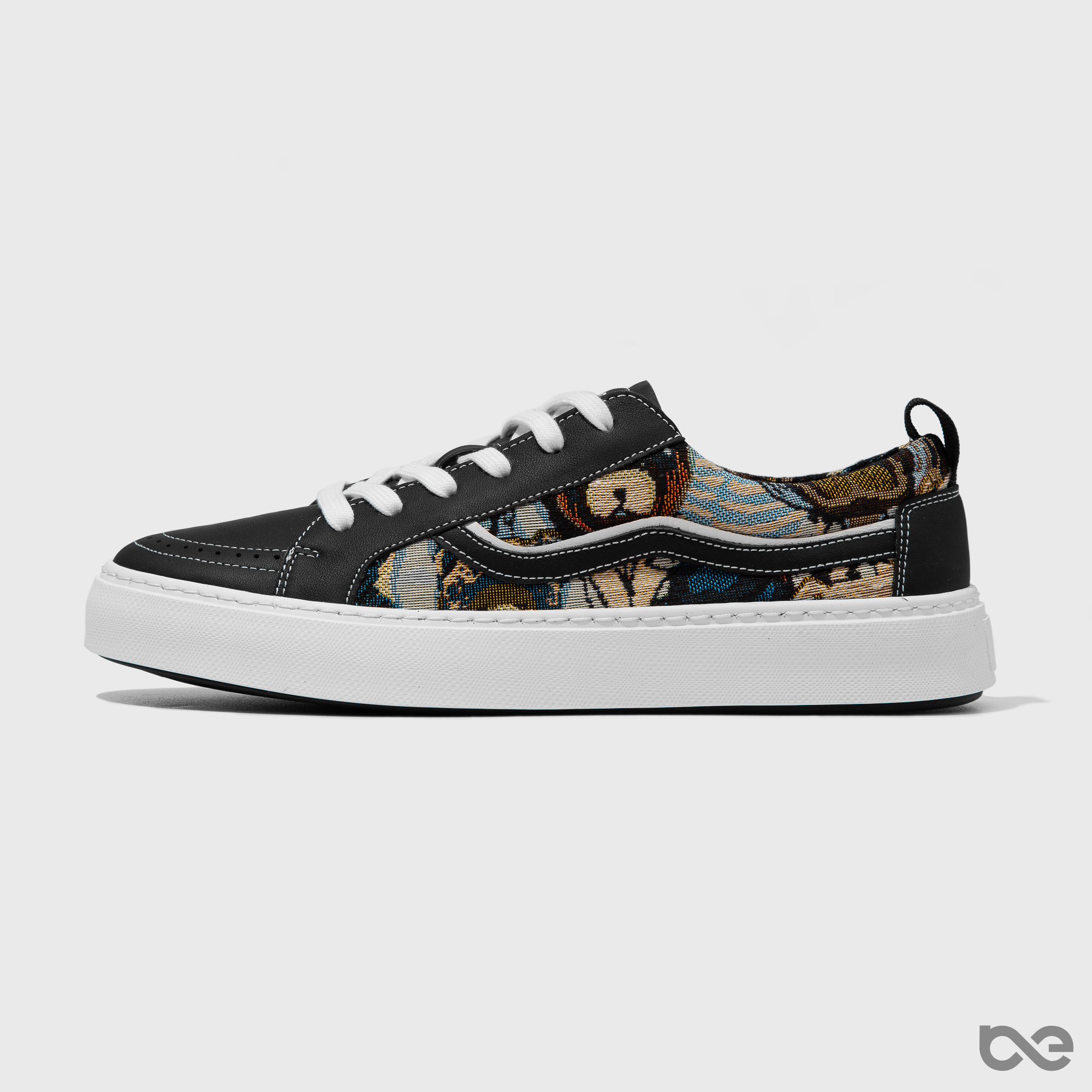 Tattoo Sneakers | Đen thêu
