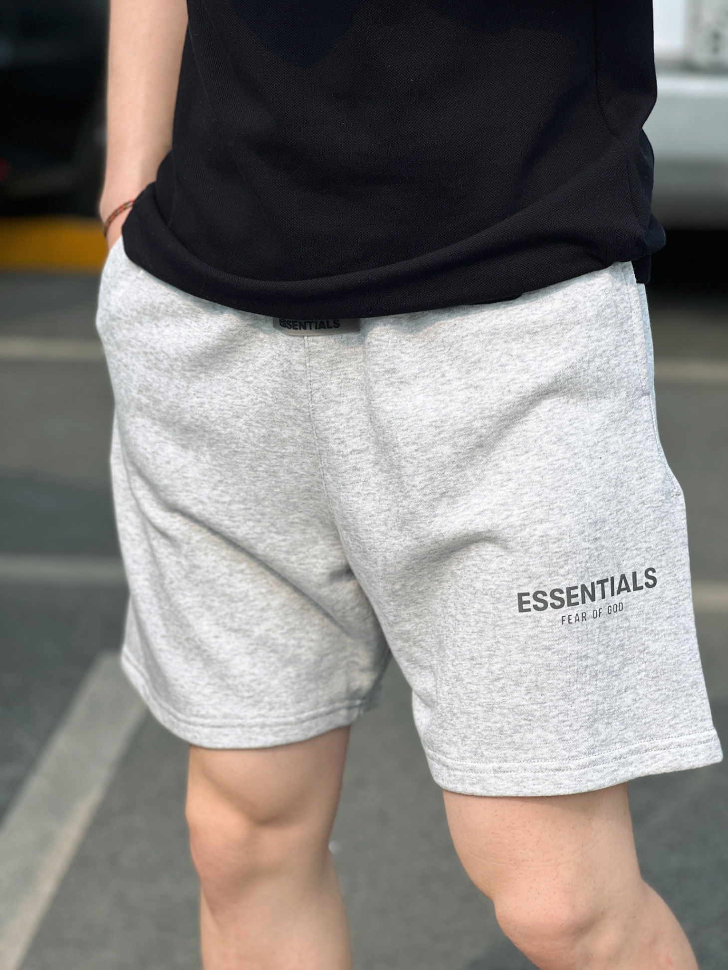 ESSENTIALS FEAR OF GOD - QUẦN GHI CHỮ ĐEN - FOG023