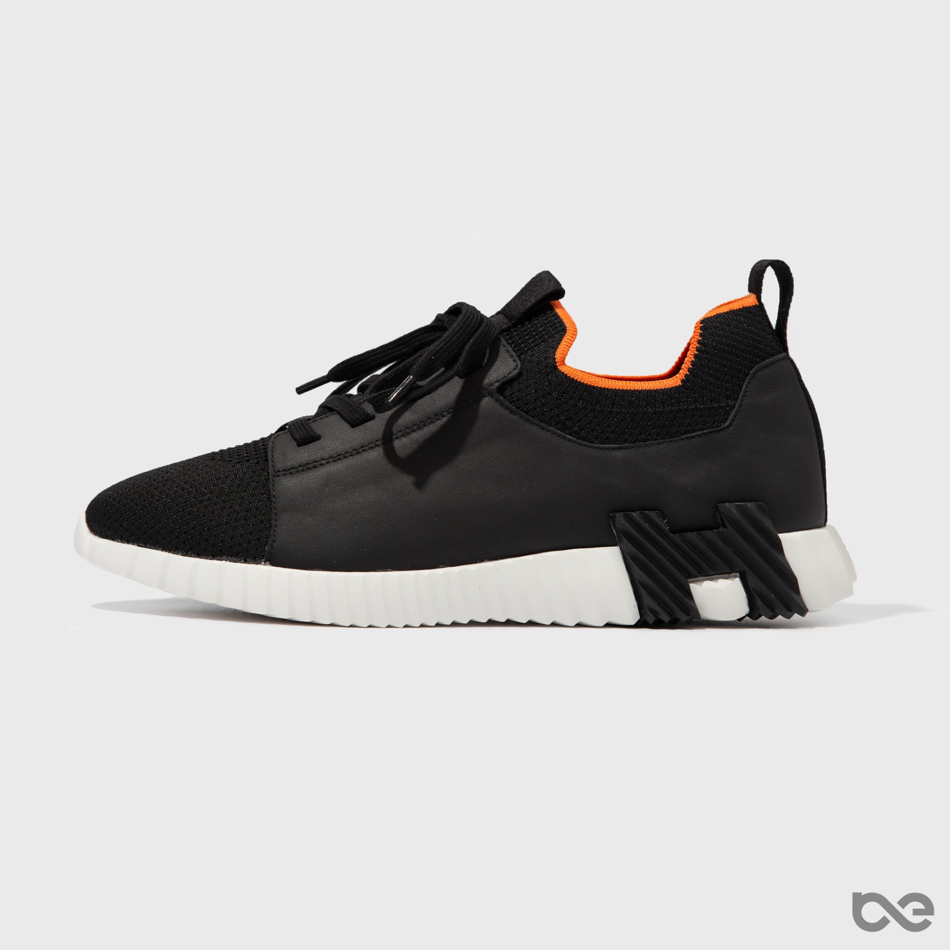 Hike Sneakers | Đen