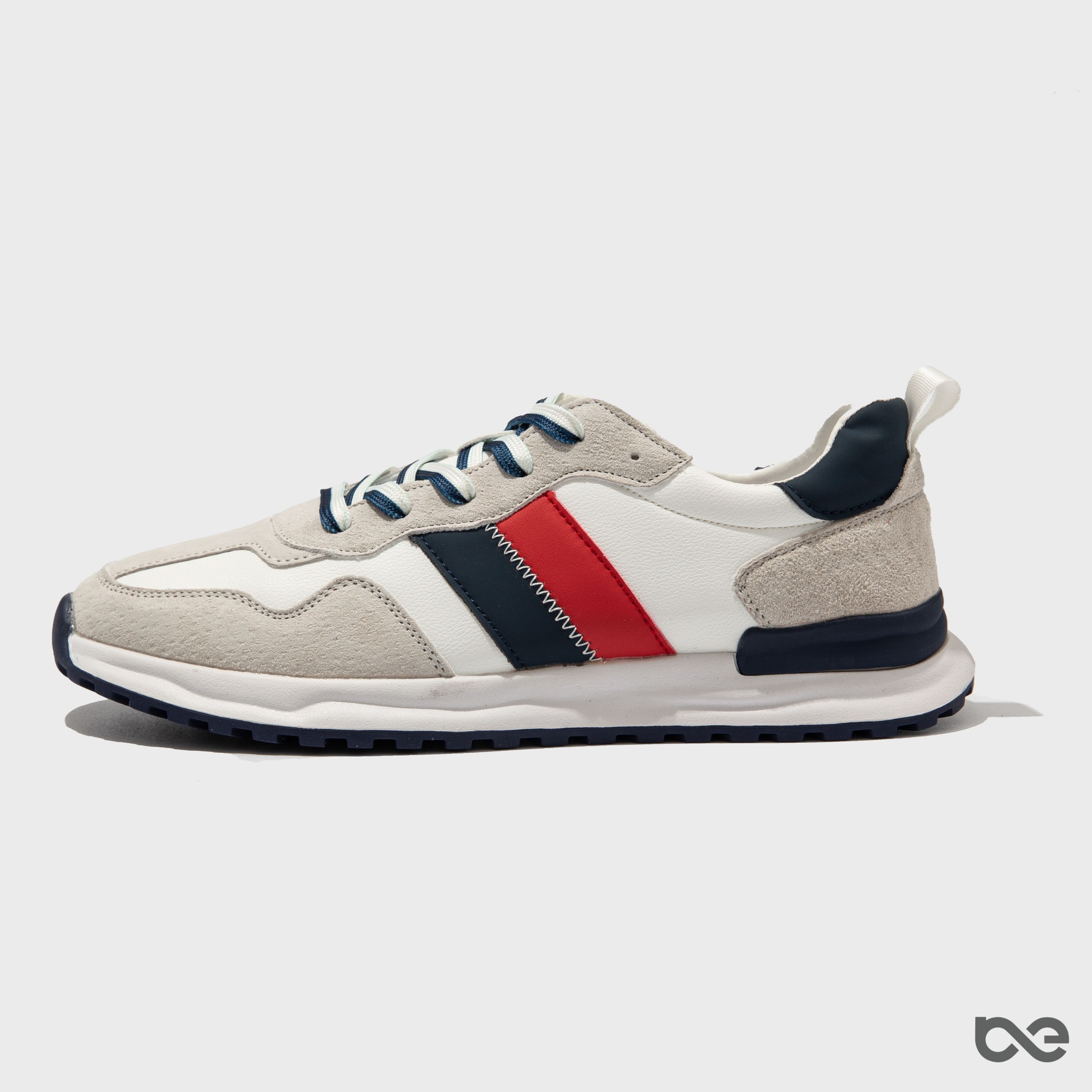 Strivor Sneakers | Trắng kẻ xanh đỏ