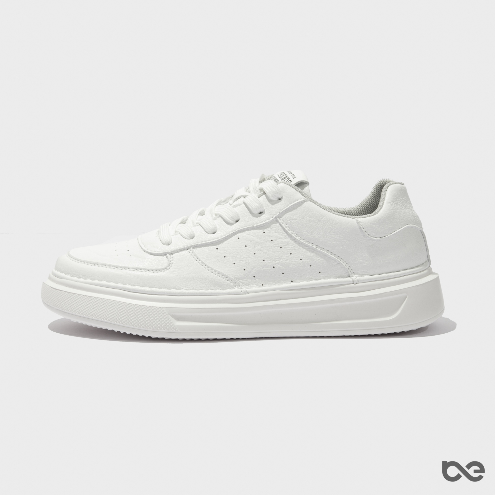 Alba Sneakers | Trắng