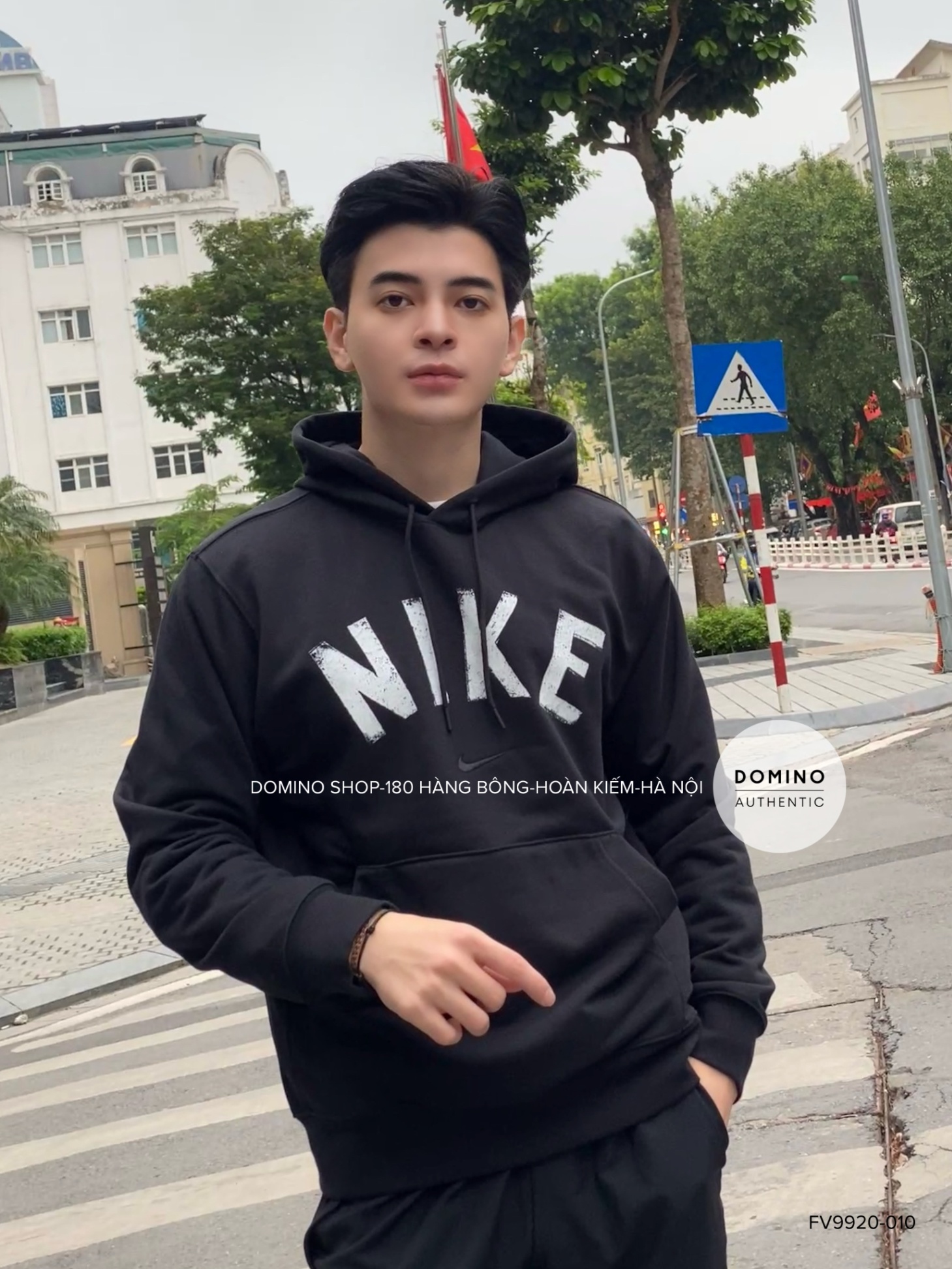 NIKE SWOOSH MEN’S DRY FIT FRENCH TERRY FITNESS HOODIE - FV9920-010
